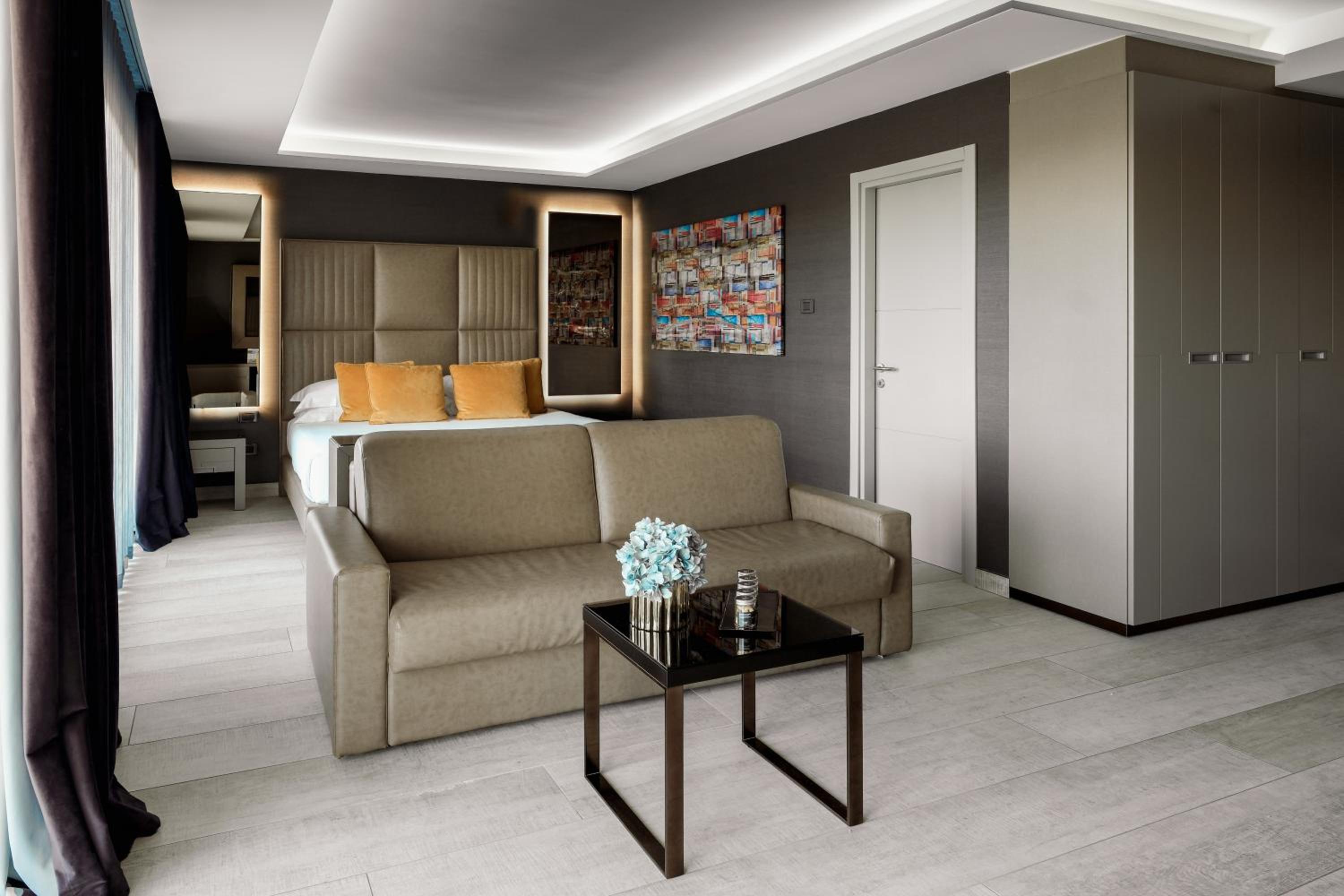 Luxury Triple Room - Photo 3