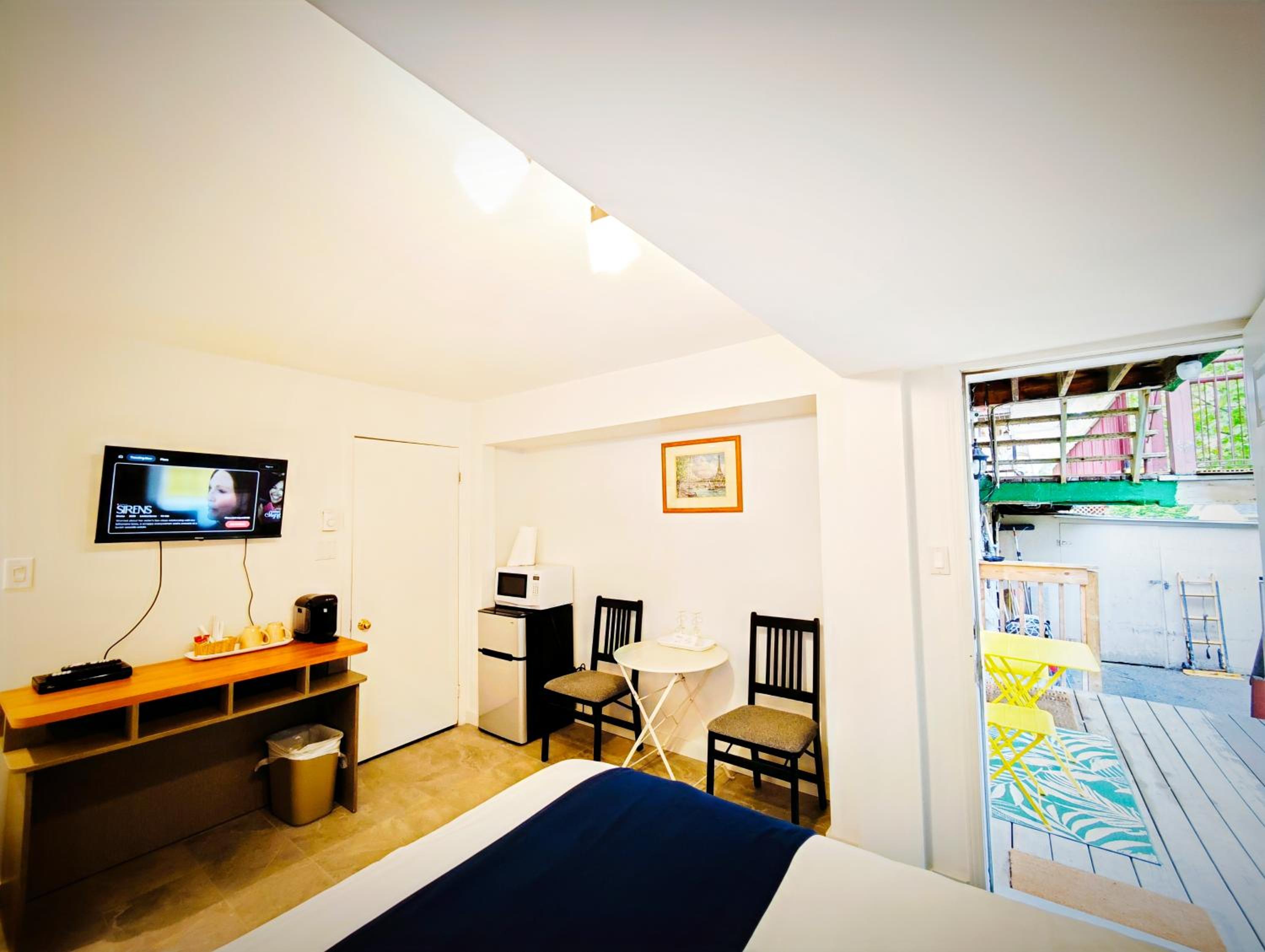 Queen Room with Spa Bath