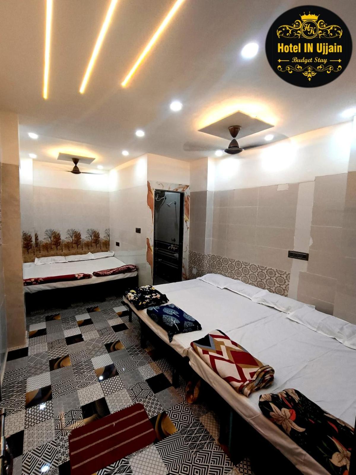 8-Bed Mixed Dormitory Room photo 2