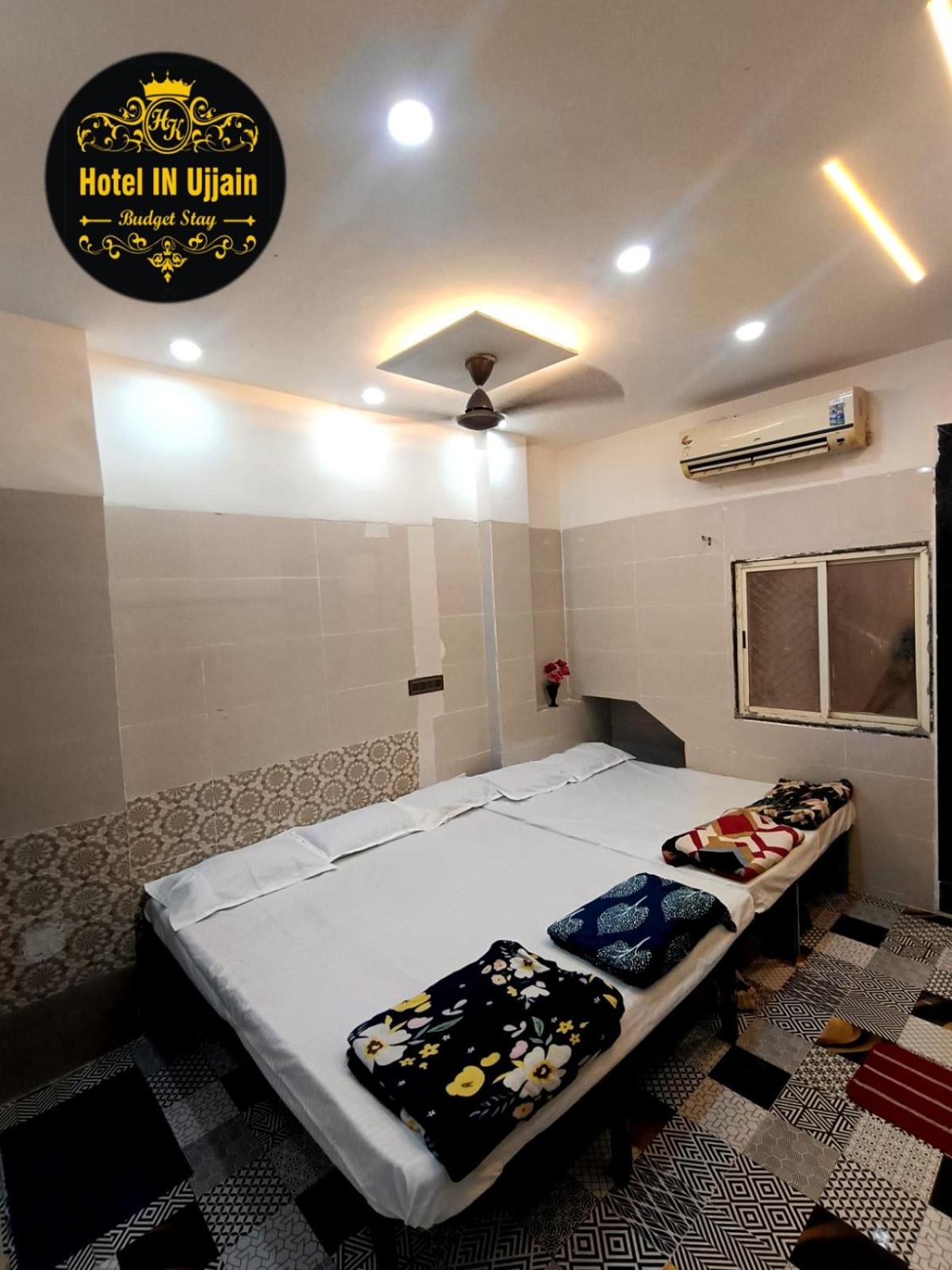 8-Bed Mixed Dormitory Room photo 3
