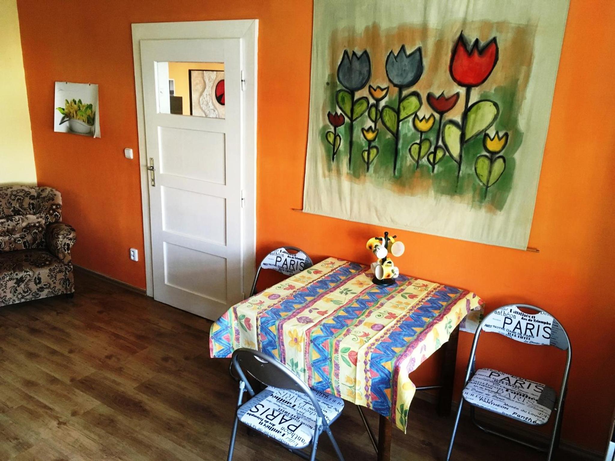 One-Bedroom Apartment - Photo 4