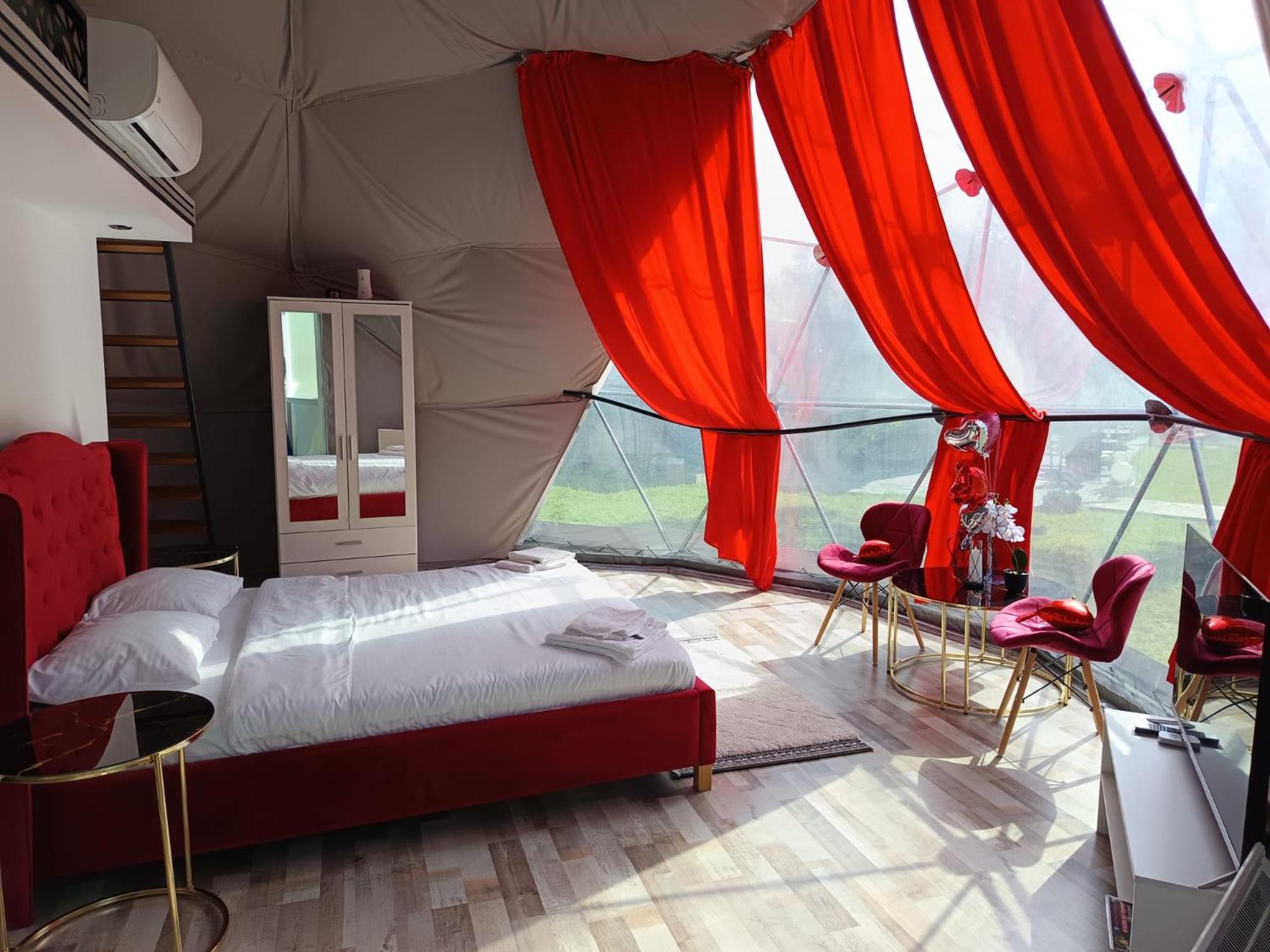 Tent photo 2