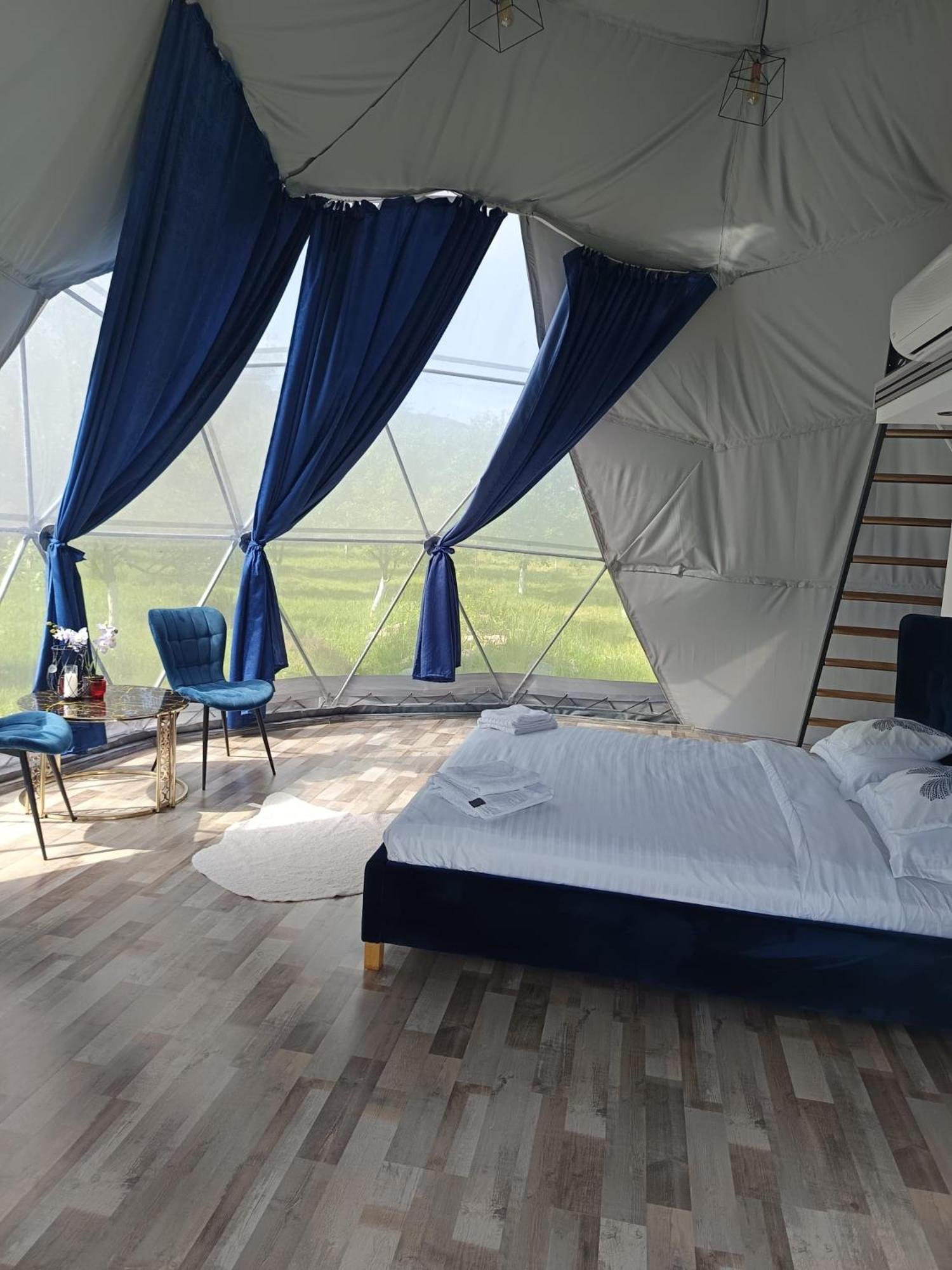 Tent photo 1