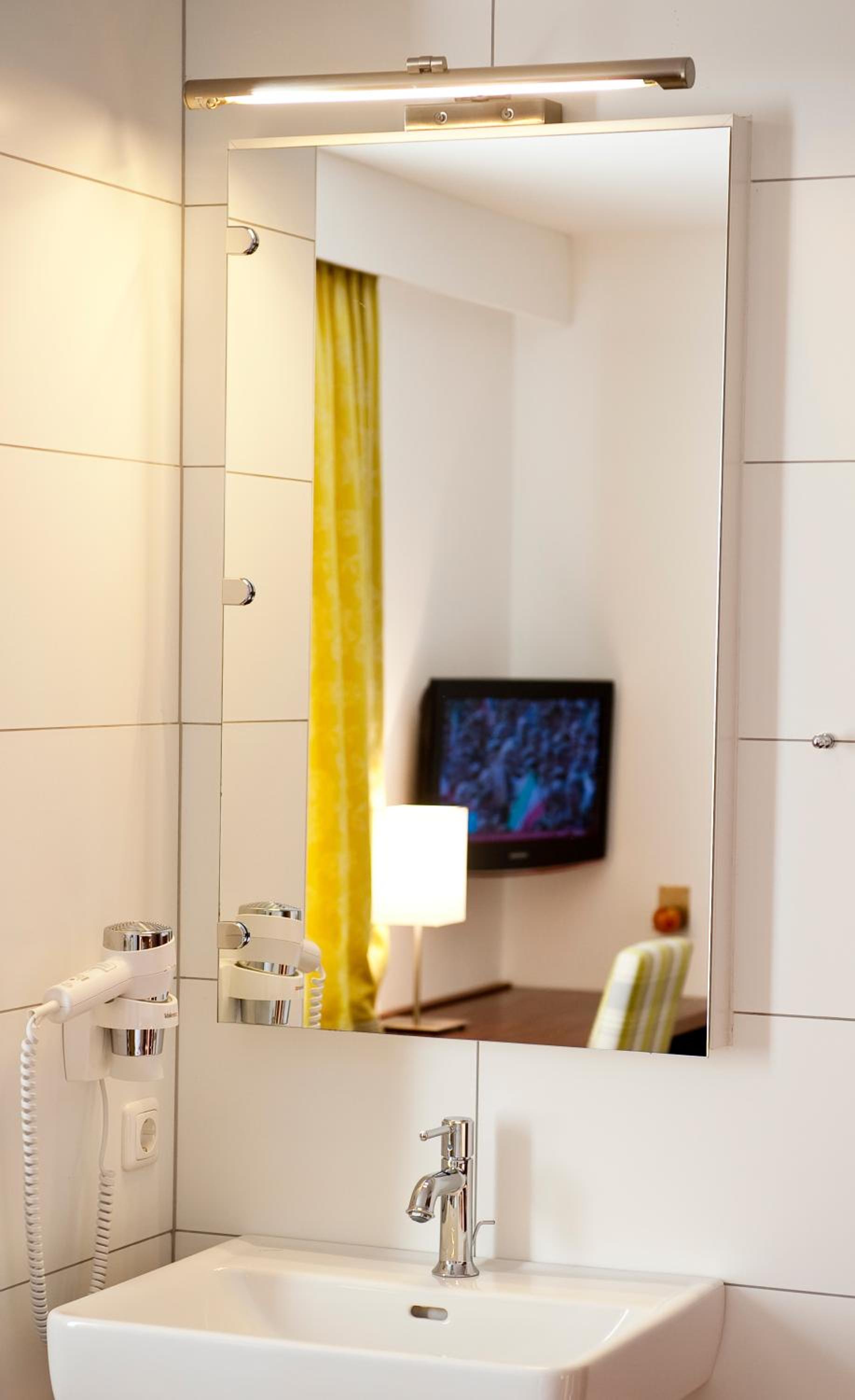 Deluxe Single Room photo 3
