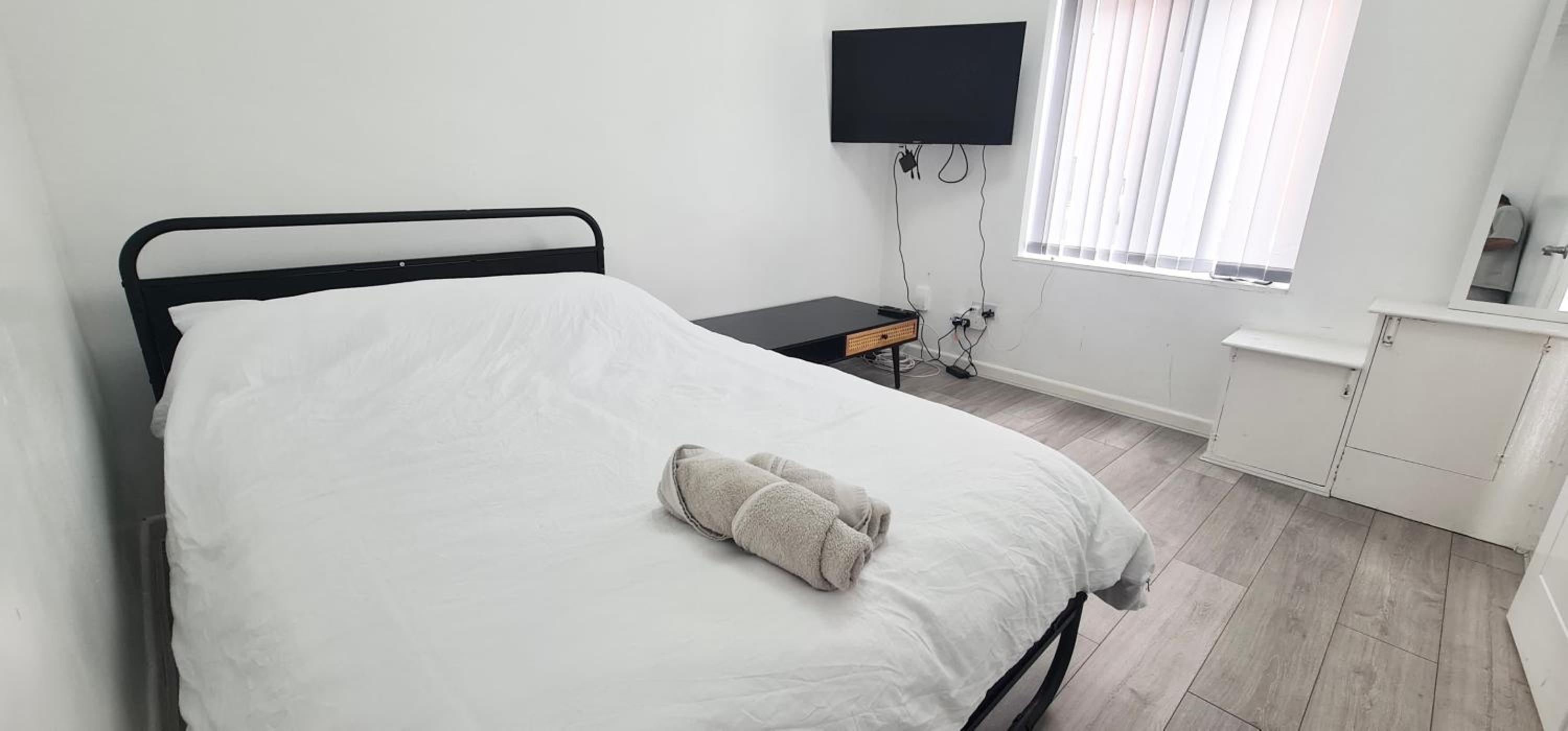 Double Room with Shared Bathroom photo 1