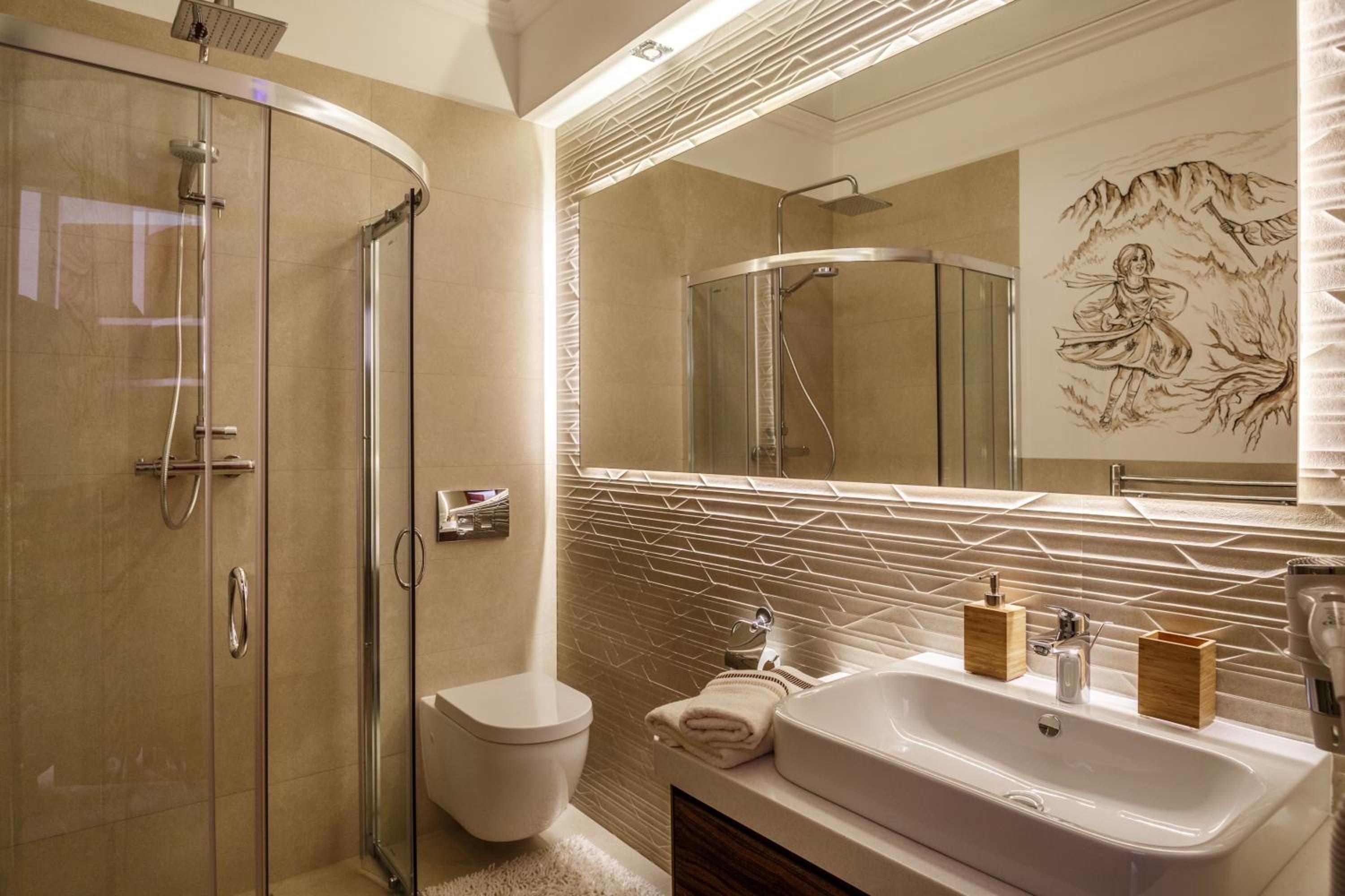 Superior Studio Apartment 12B - Photo 10