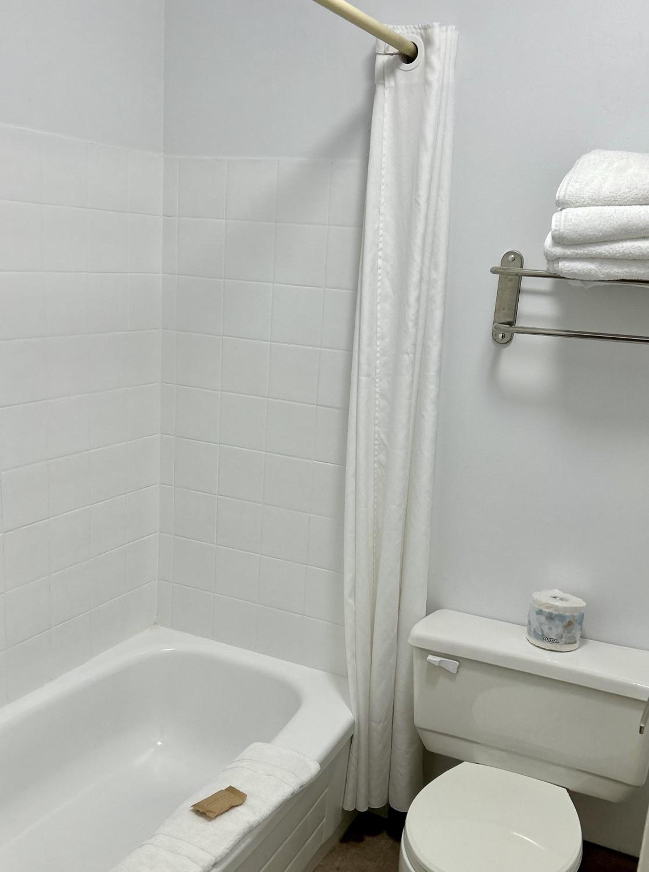 Superior King Suite photo 3