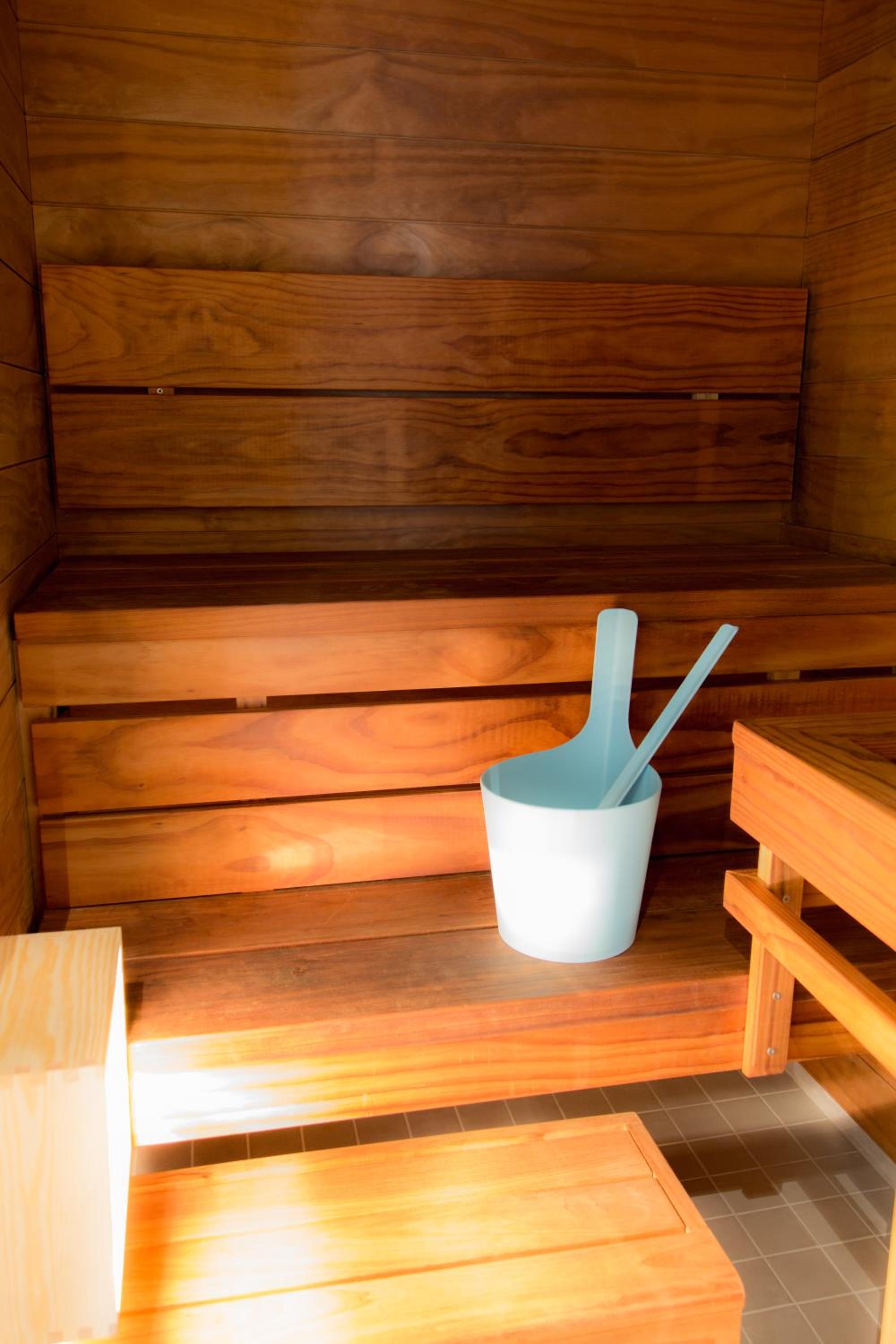 Deluxe Apartment with Sauna - Photo 8