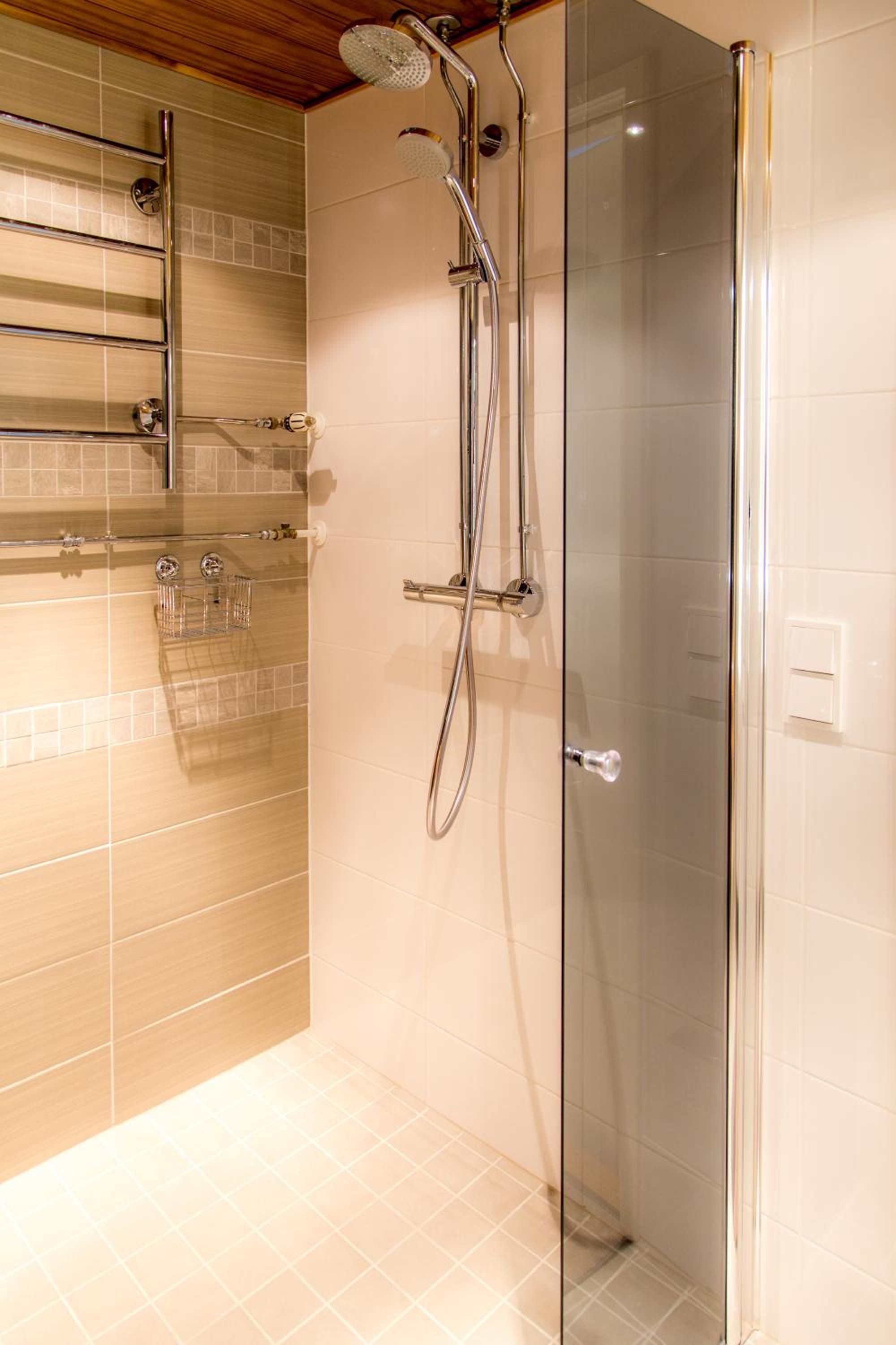 Deluxe Apartment with Sauna - Photo 6