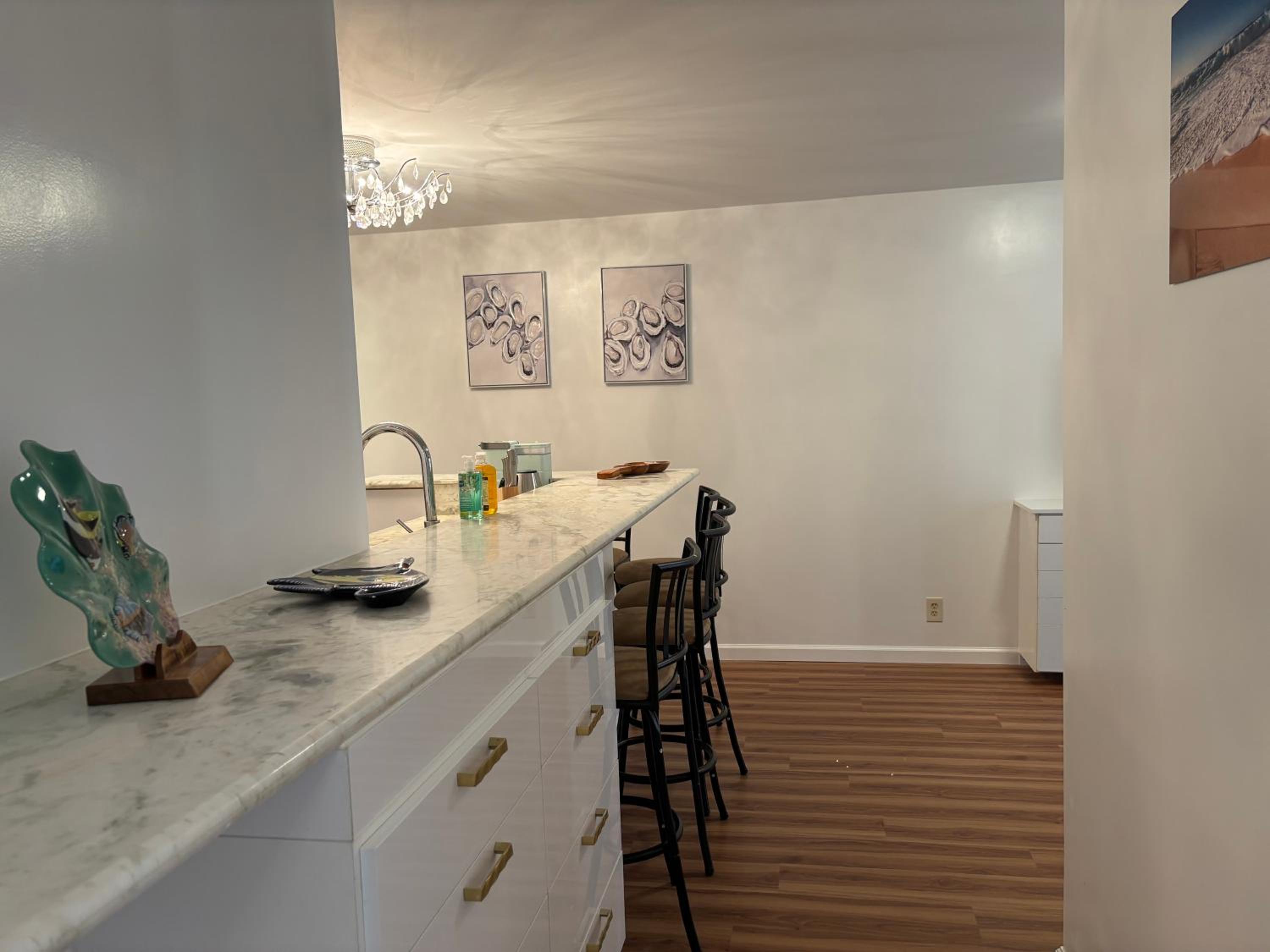 Two-Bedroom Deluxe Apartment with Ocean View