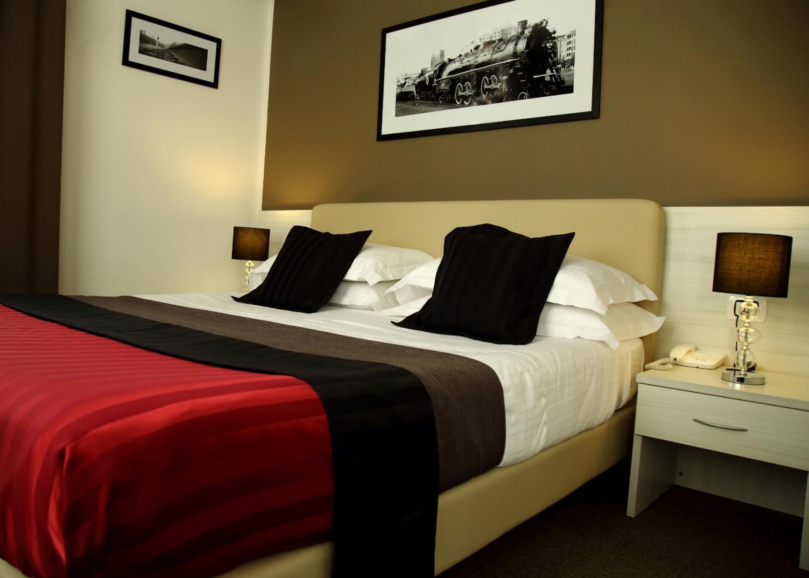 Double or Twin Room - Photo 5