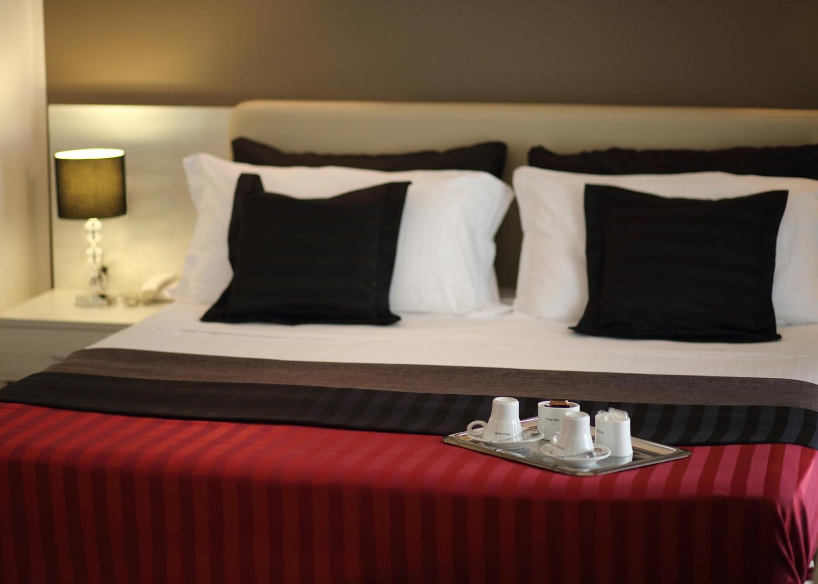 Double or Twin Room - Photo 6