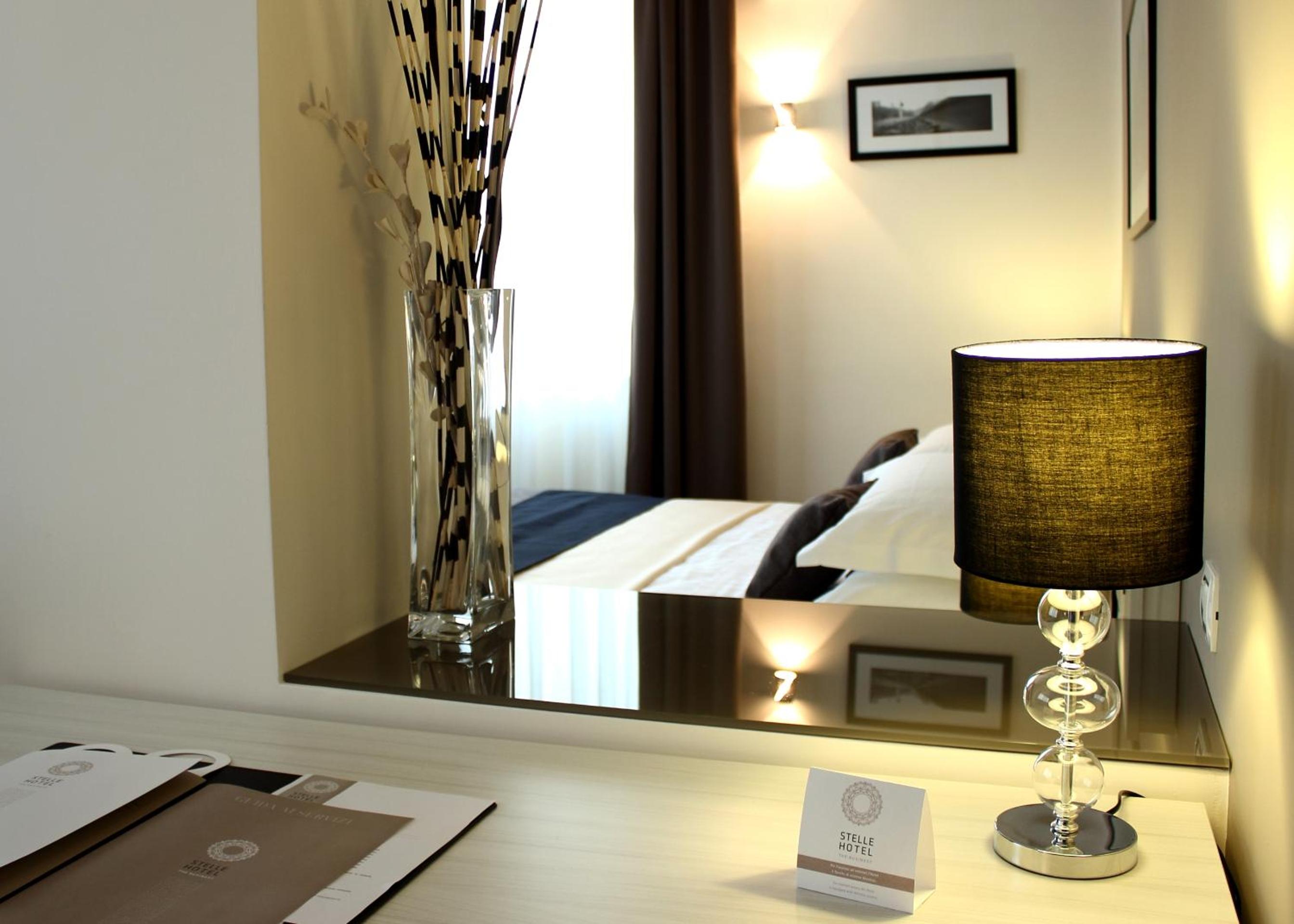 Business Suite - Photo 2