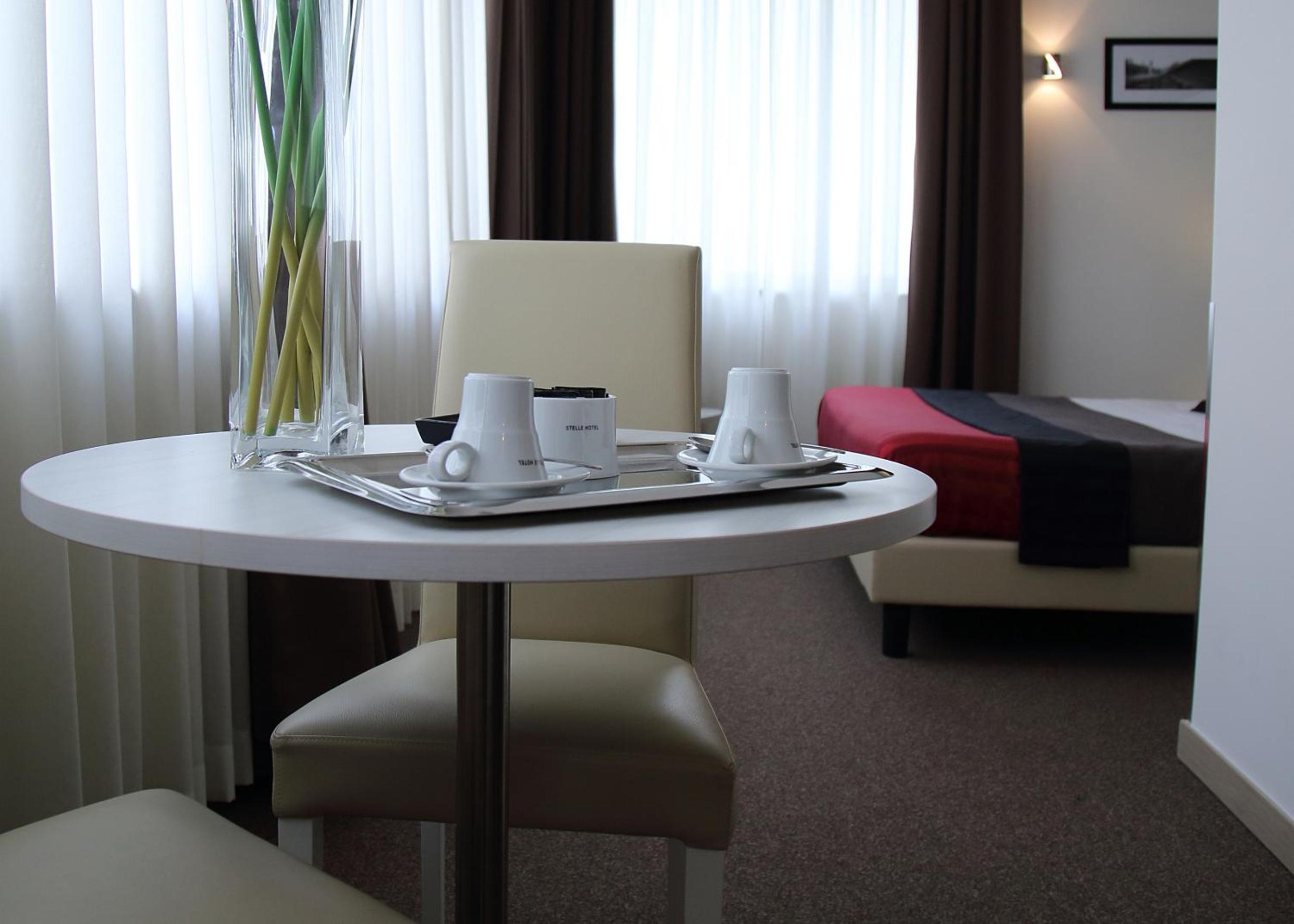 Business Suite - Photo 1
