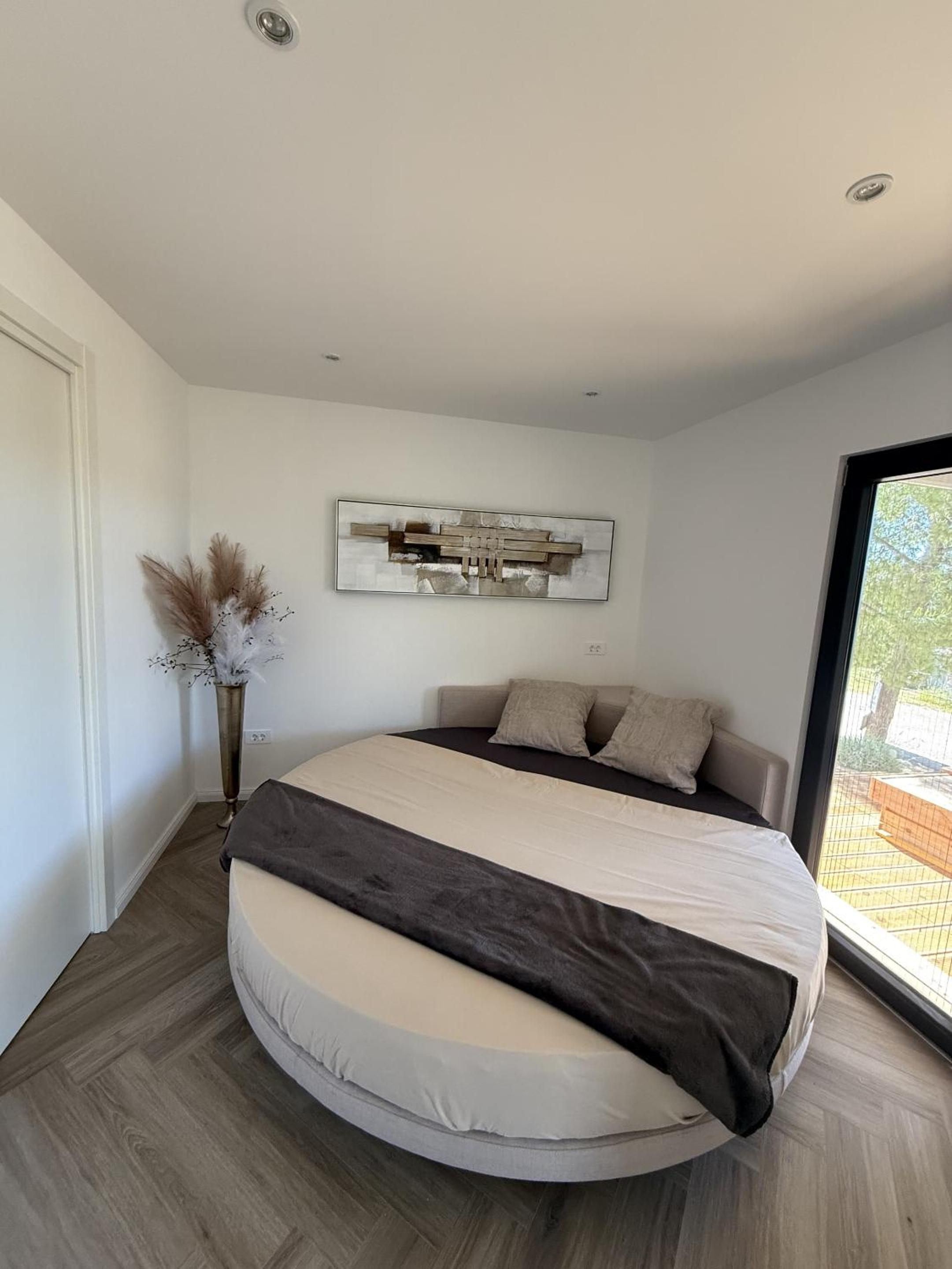 Two-Bedroom House photo 2