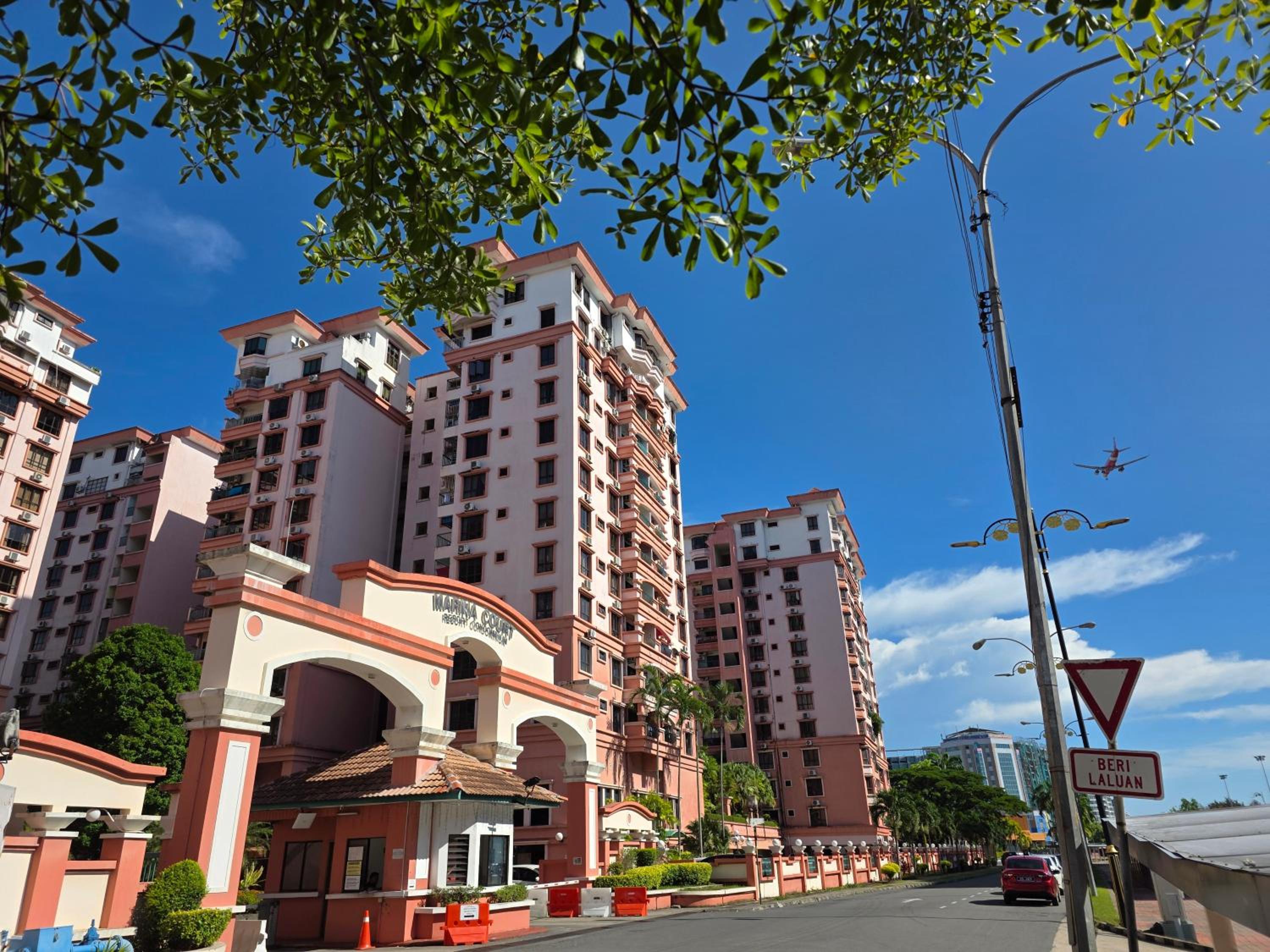 Three-Bedroom Apartment with Balcony