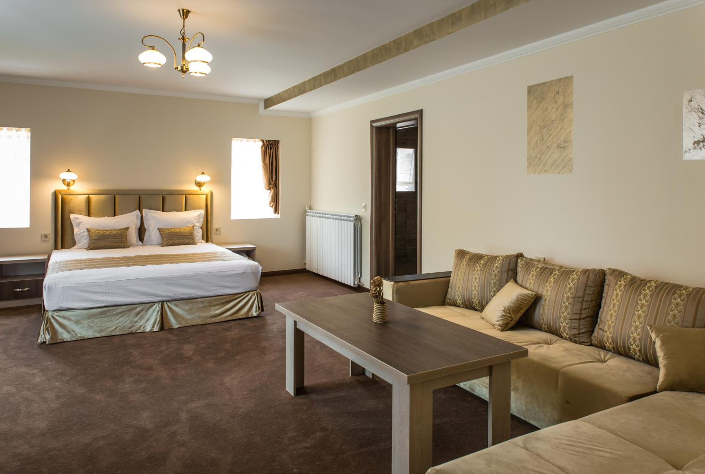 Suite with Balcony photo 1