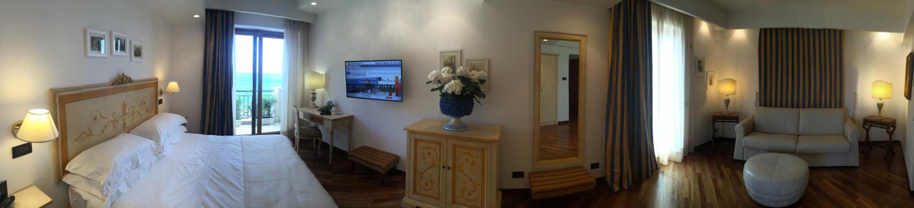 Junior Suite with Sea View - Photo 5