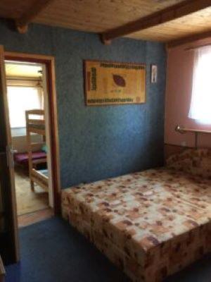 Deluxe Family Suite photo 1