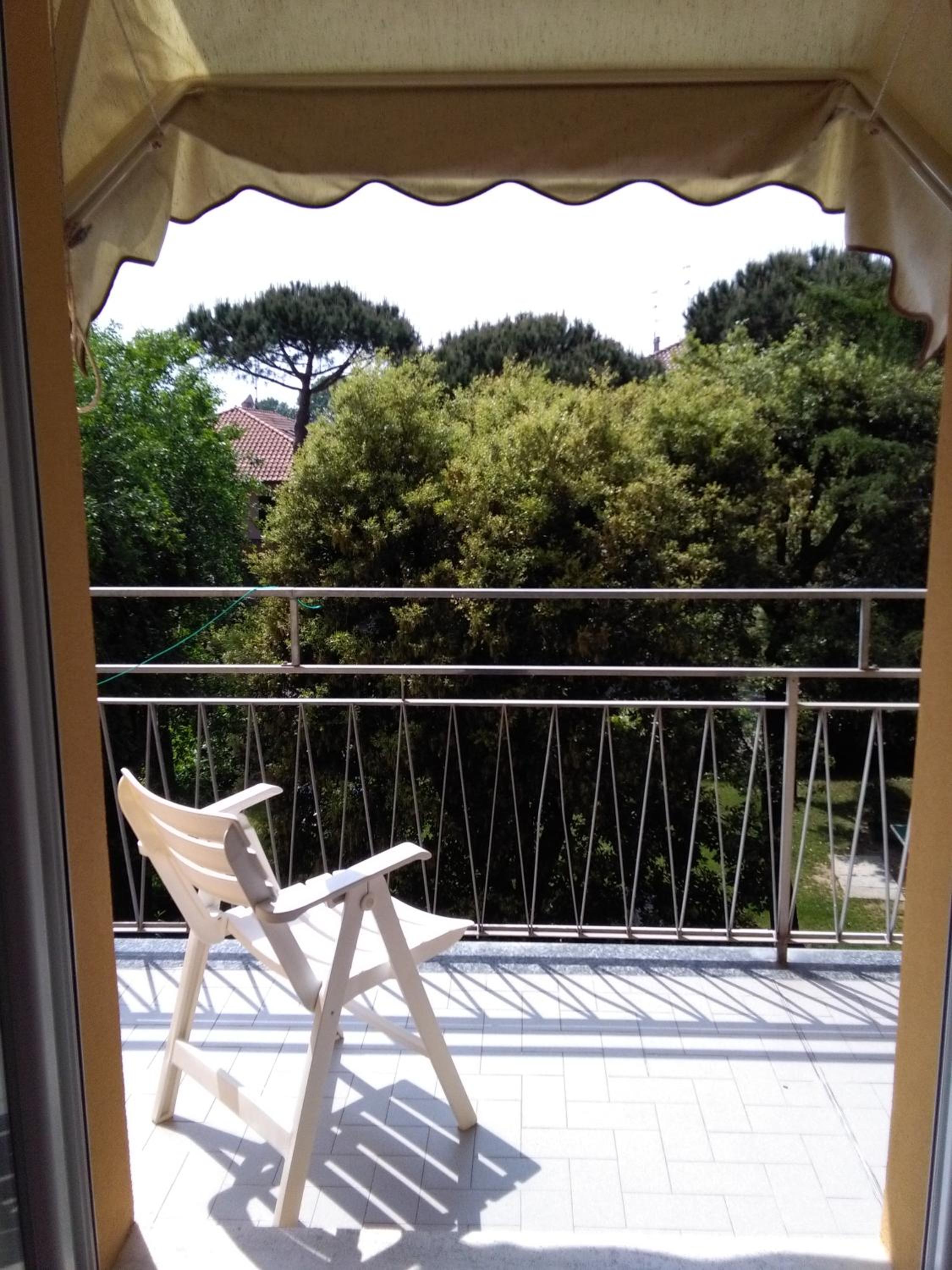 Triple Room with Balcony - Photo 2