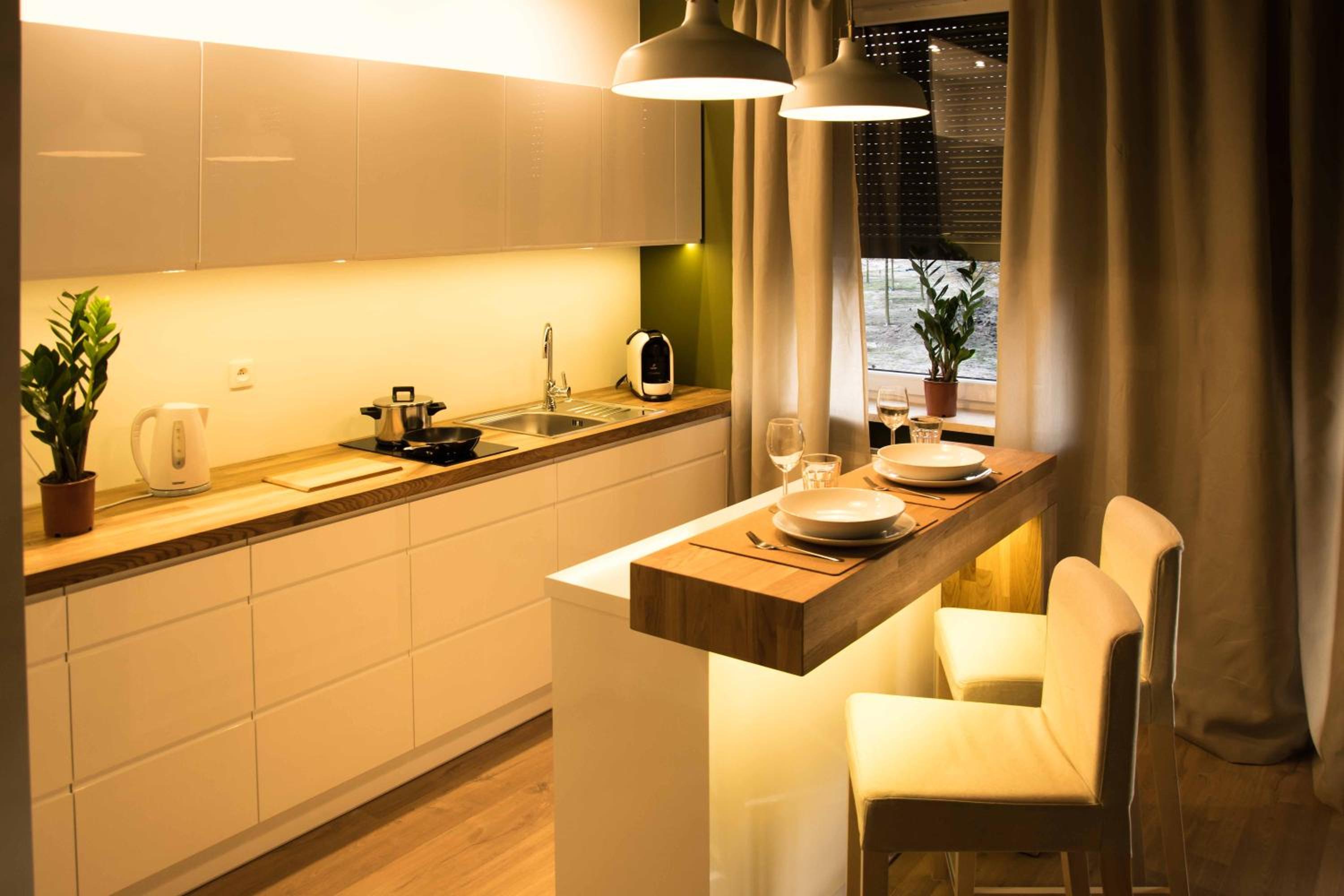 Deluxe Apartment with Balcony - Photo 5