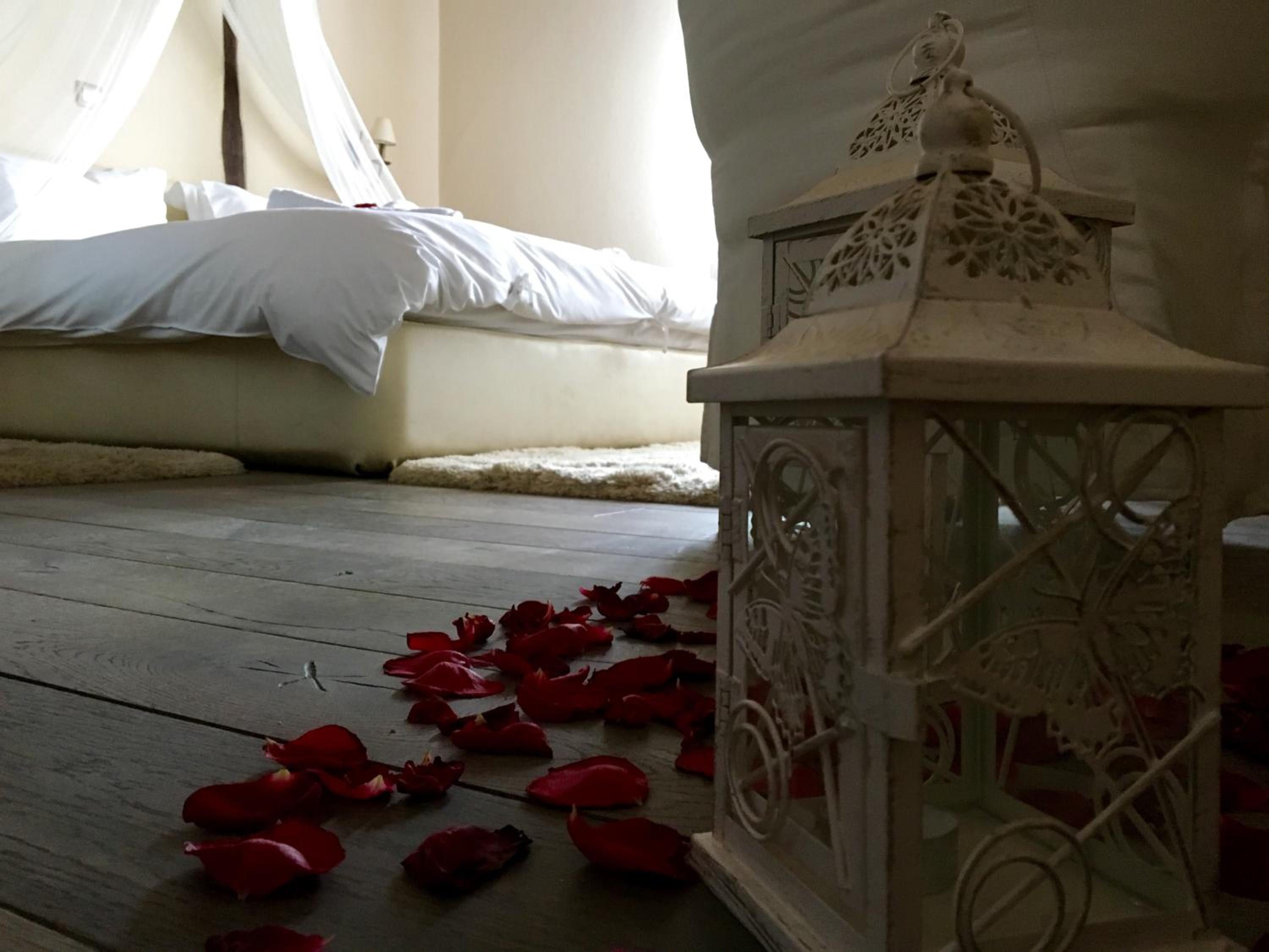 Double or Twin Room with Village View - Photo 4