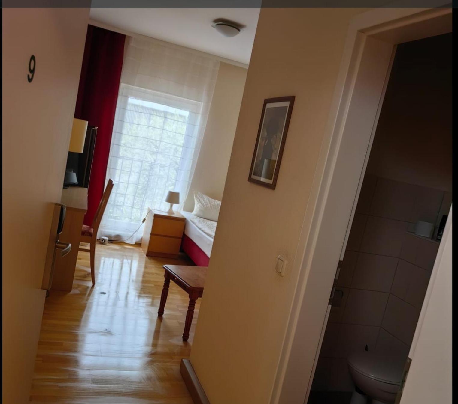 Single Room photo 1