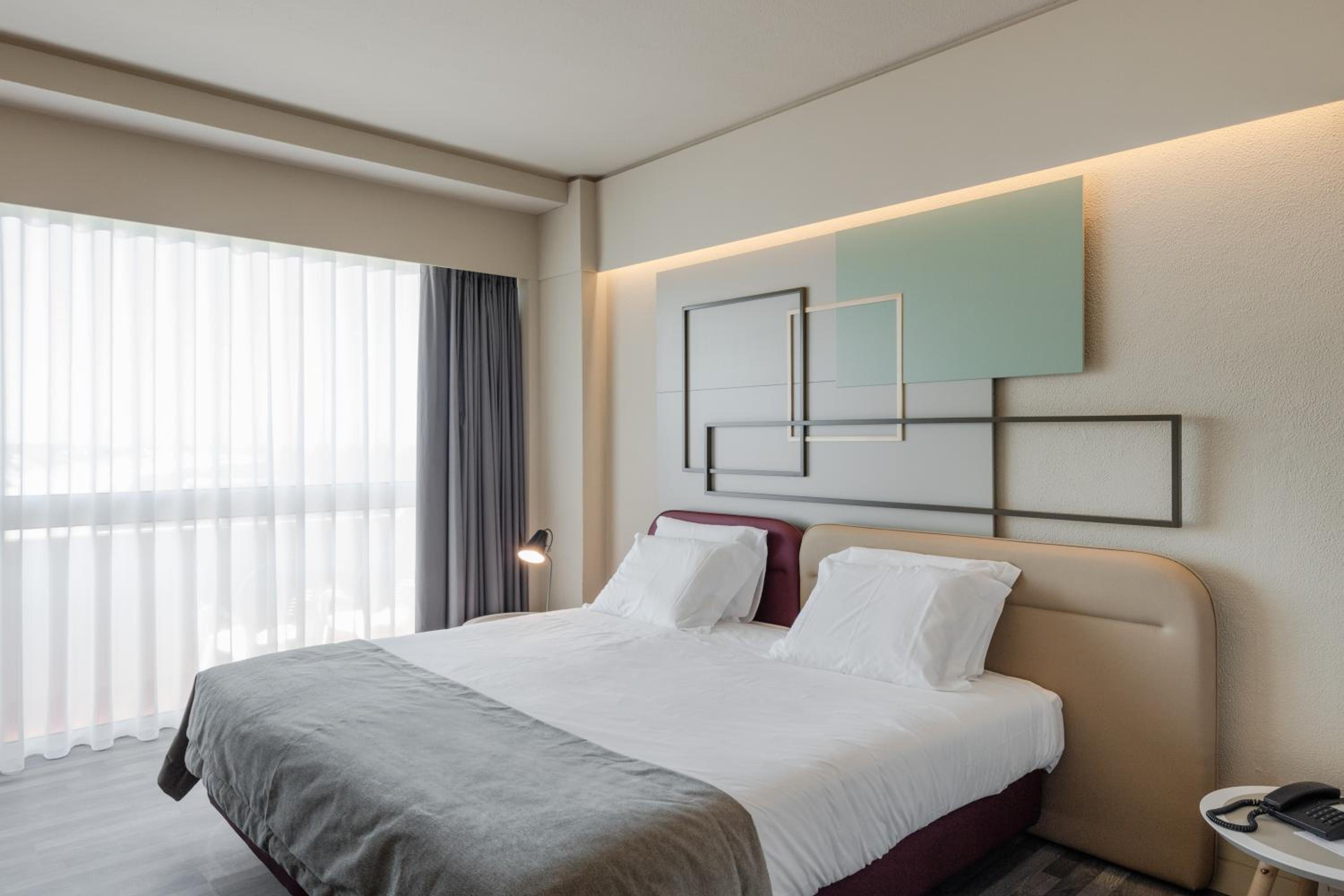 Double or Twin Room with Garden View - Photo 3