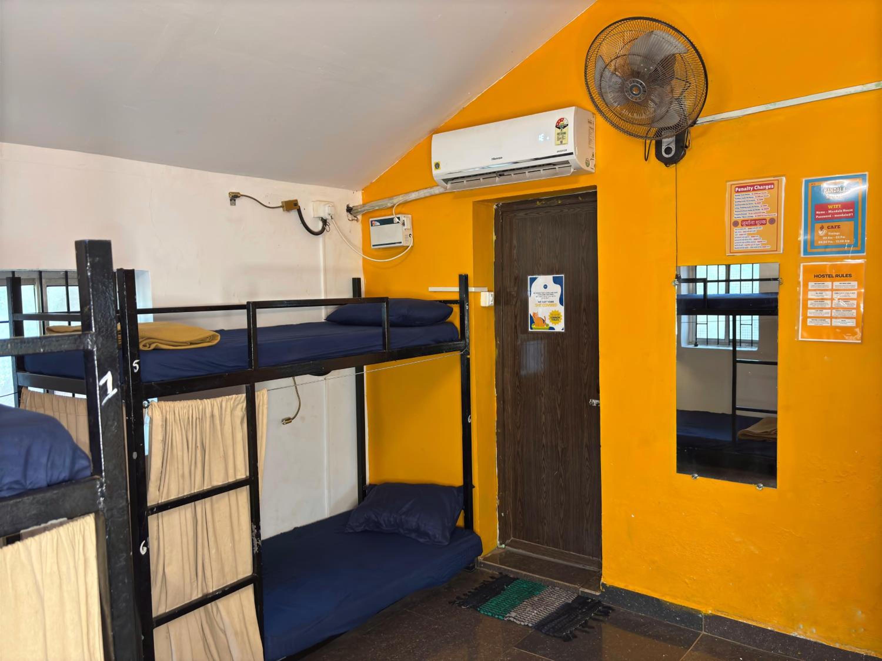 Bed In 6-Bed Female Dormitory Room photo 3