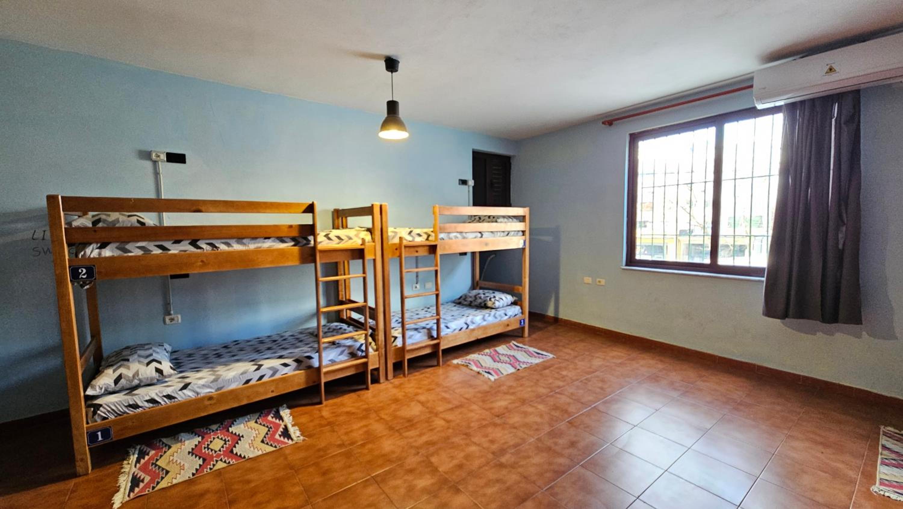 Bunk Bed in Mixed Dormitory Room