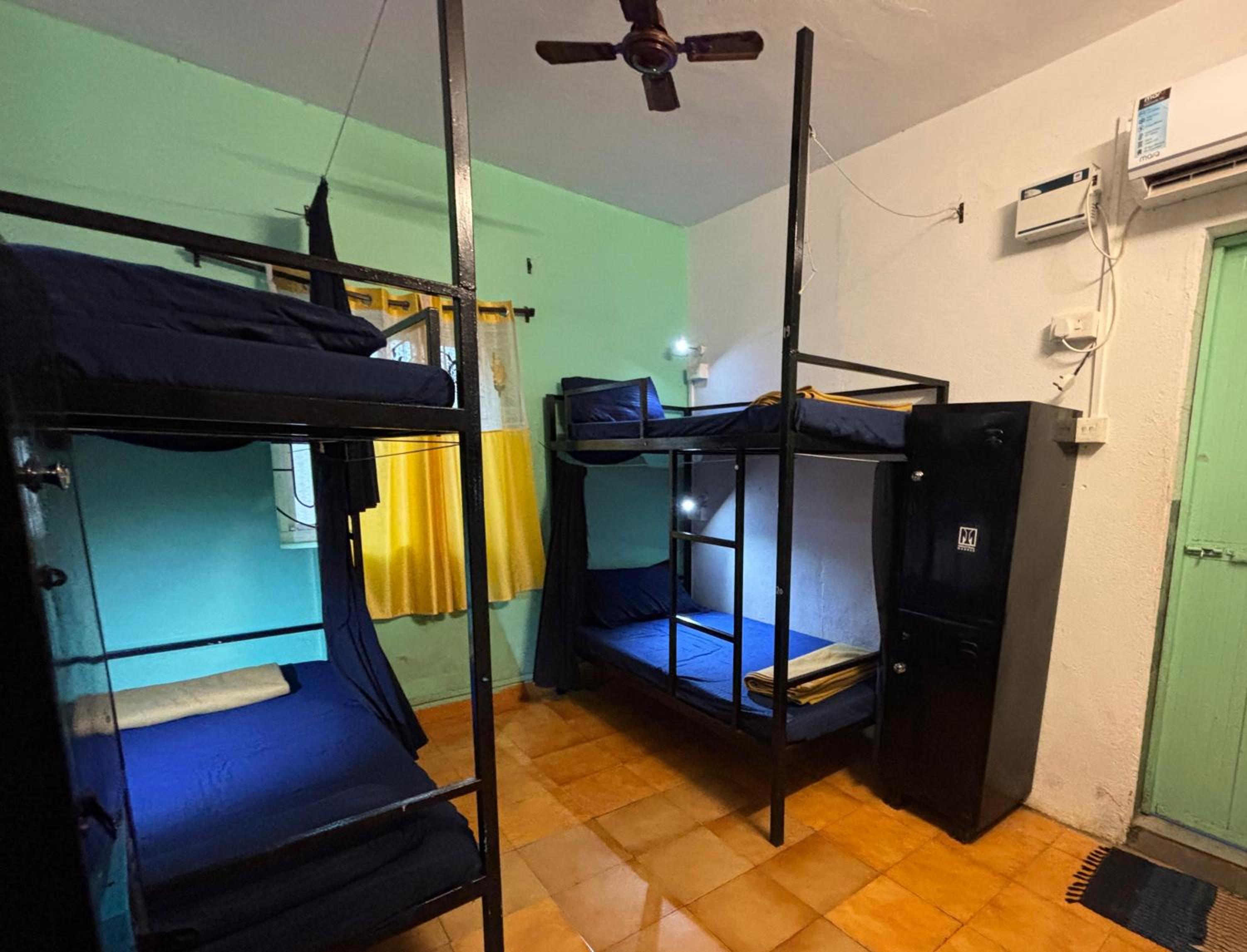 Bed in 8-Bed Dormitory Room photo 1