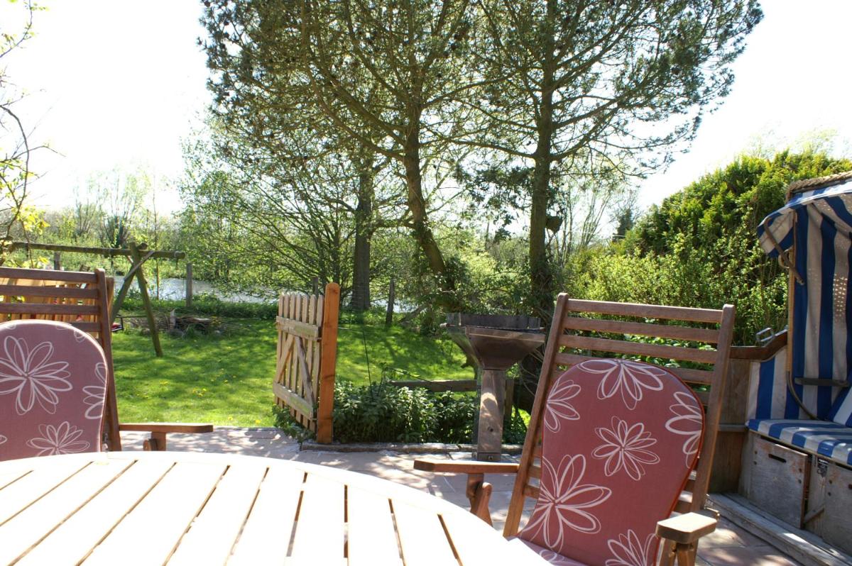 Apartment with Terrace photo 1