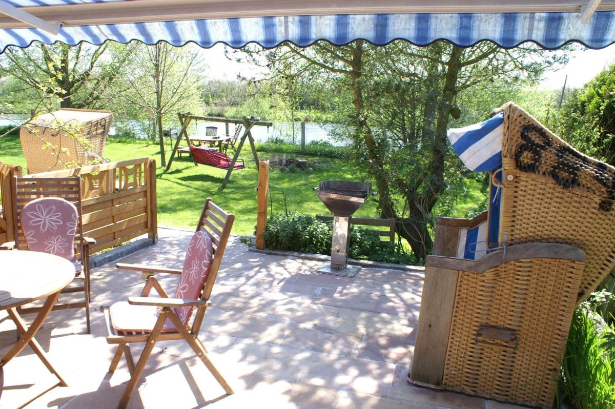 Apartment with Terrace photo 3