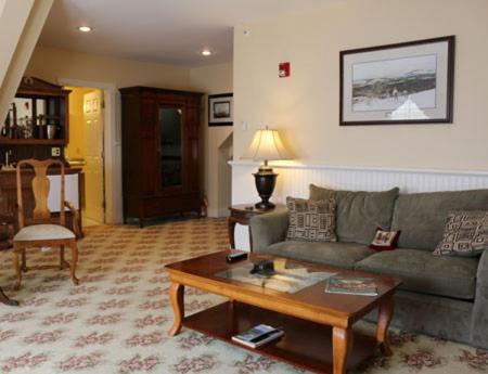 Penthouse Suite - Photo 1