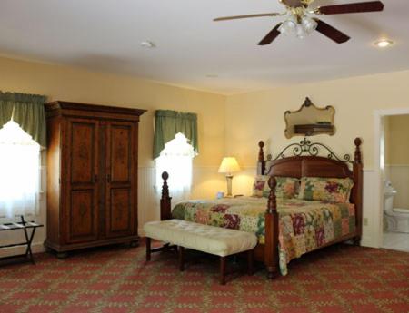 Luxury King Room with Spa Bath - Photo 6