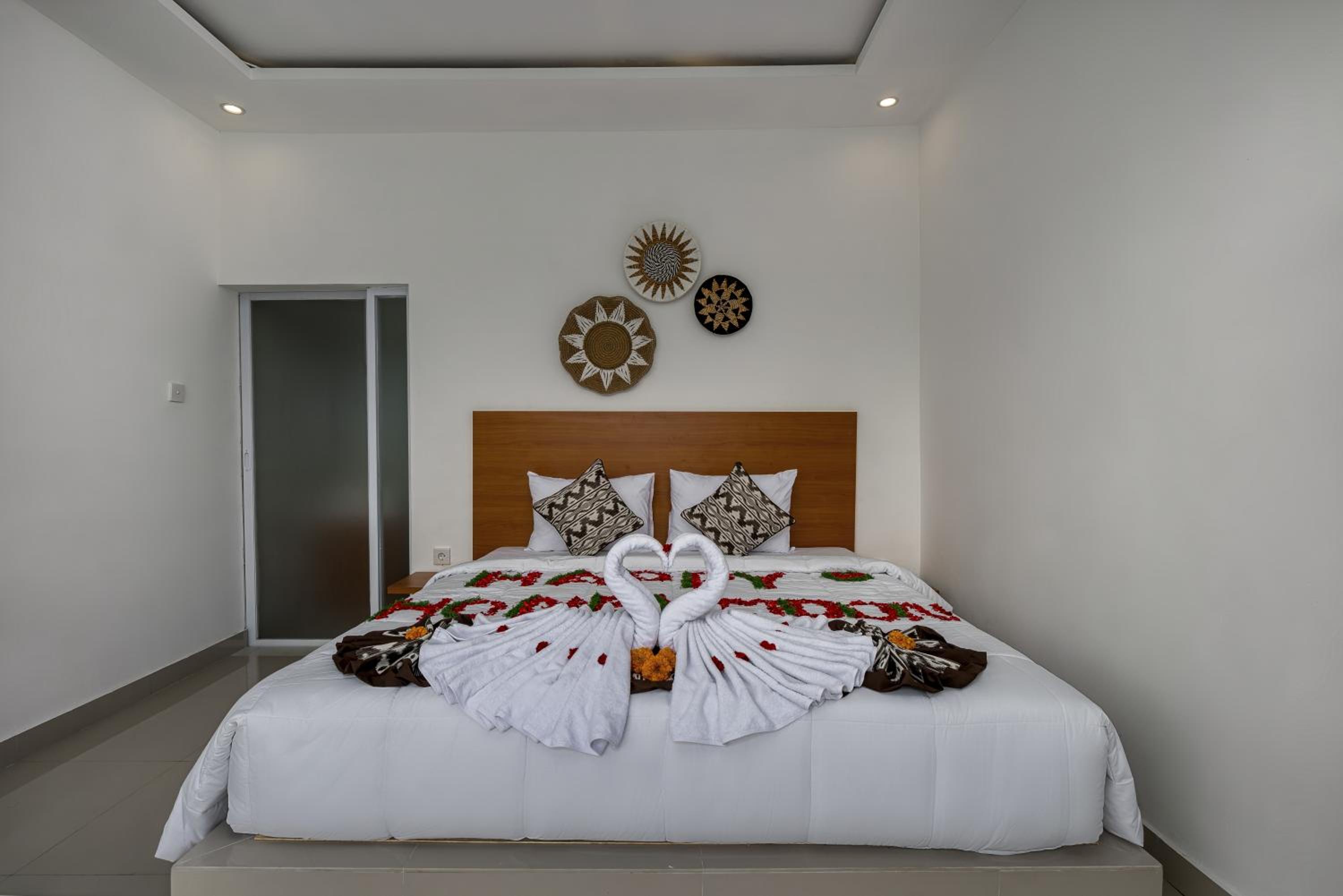 Double Room with Lake View photo 3