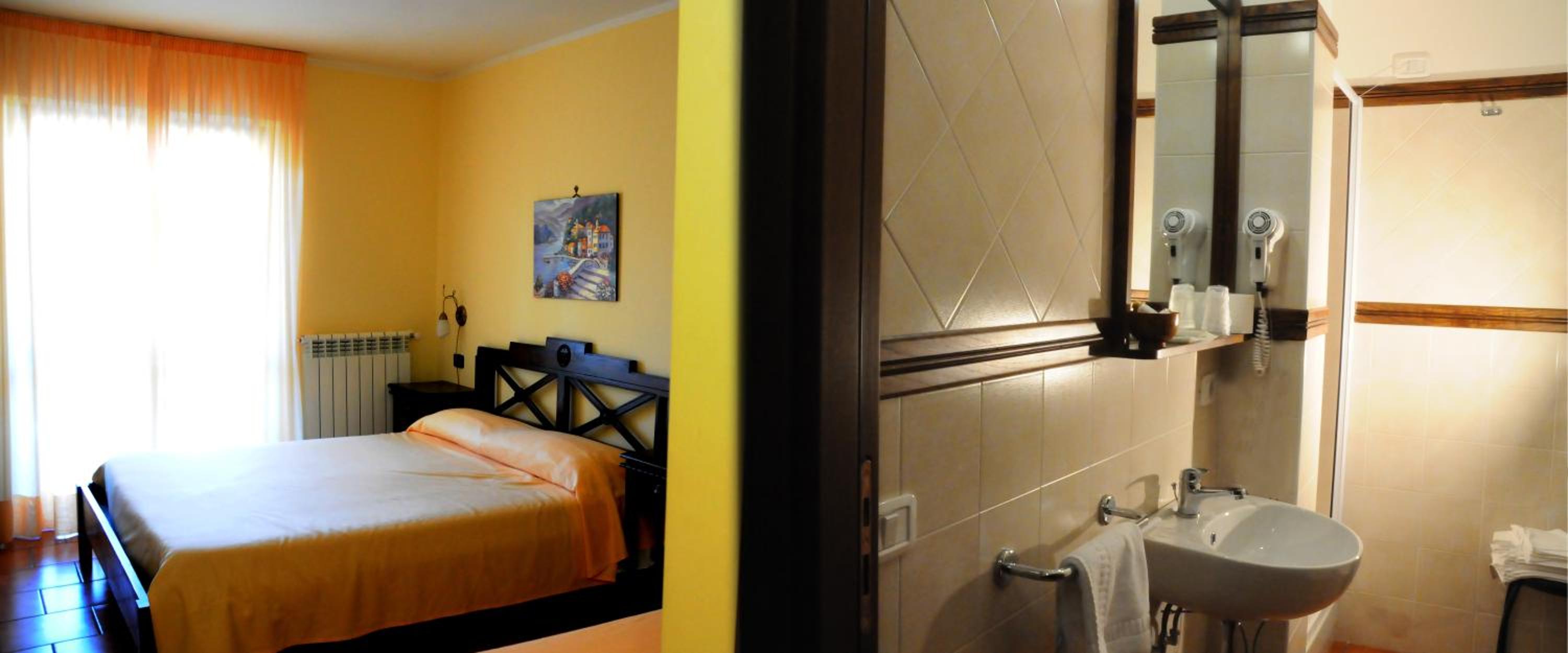 Double Room - Photo 6
