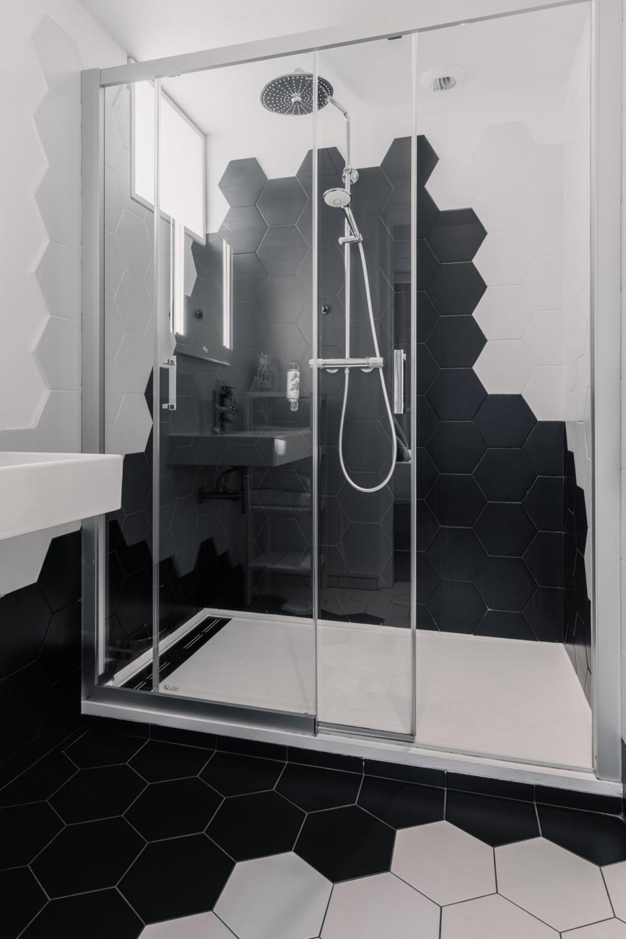 Studio Apartment - Photo 4