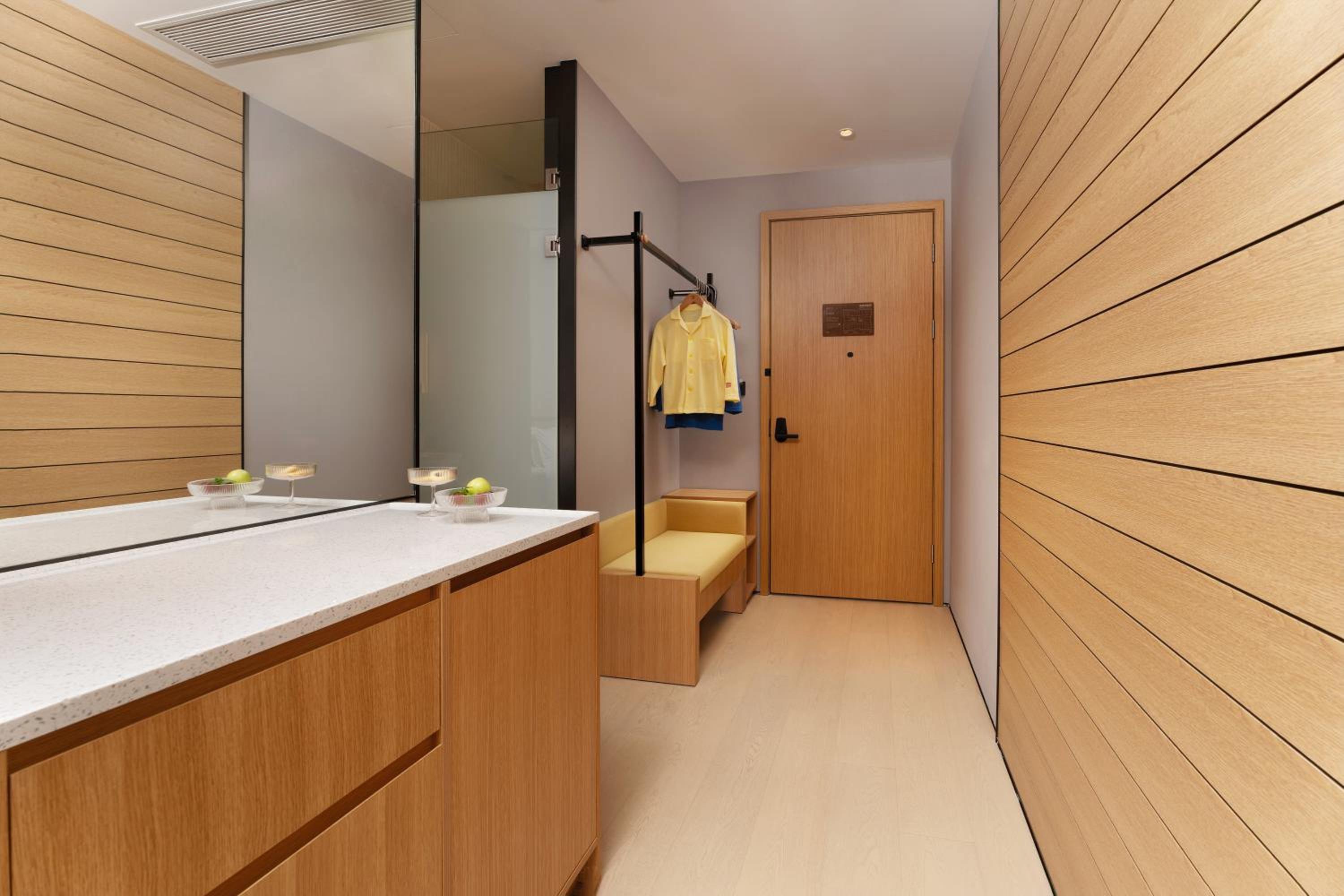 Deluxe Twin Room-City View