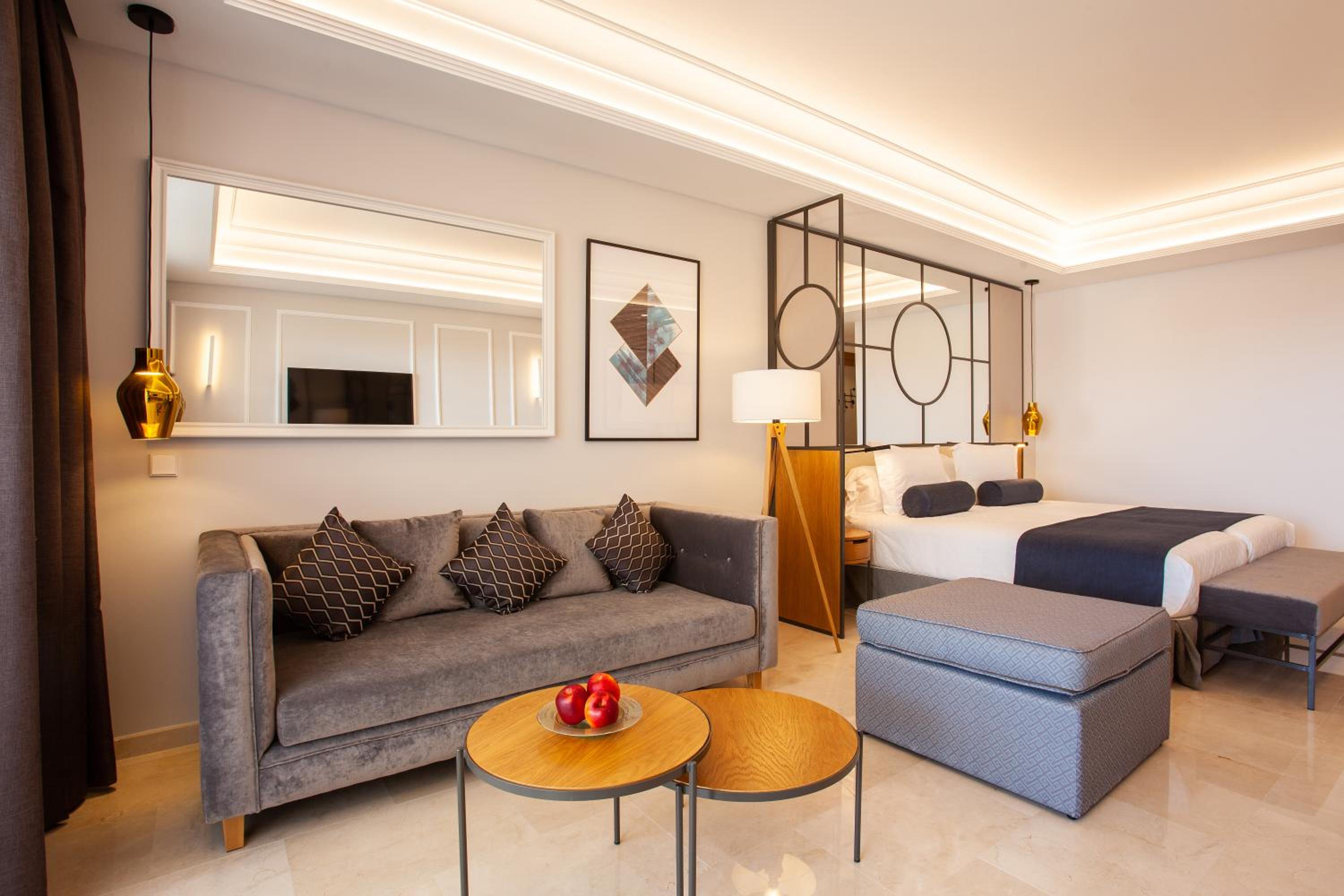Junior Suite with Prestige (1 Adult) - Photo 3