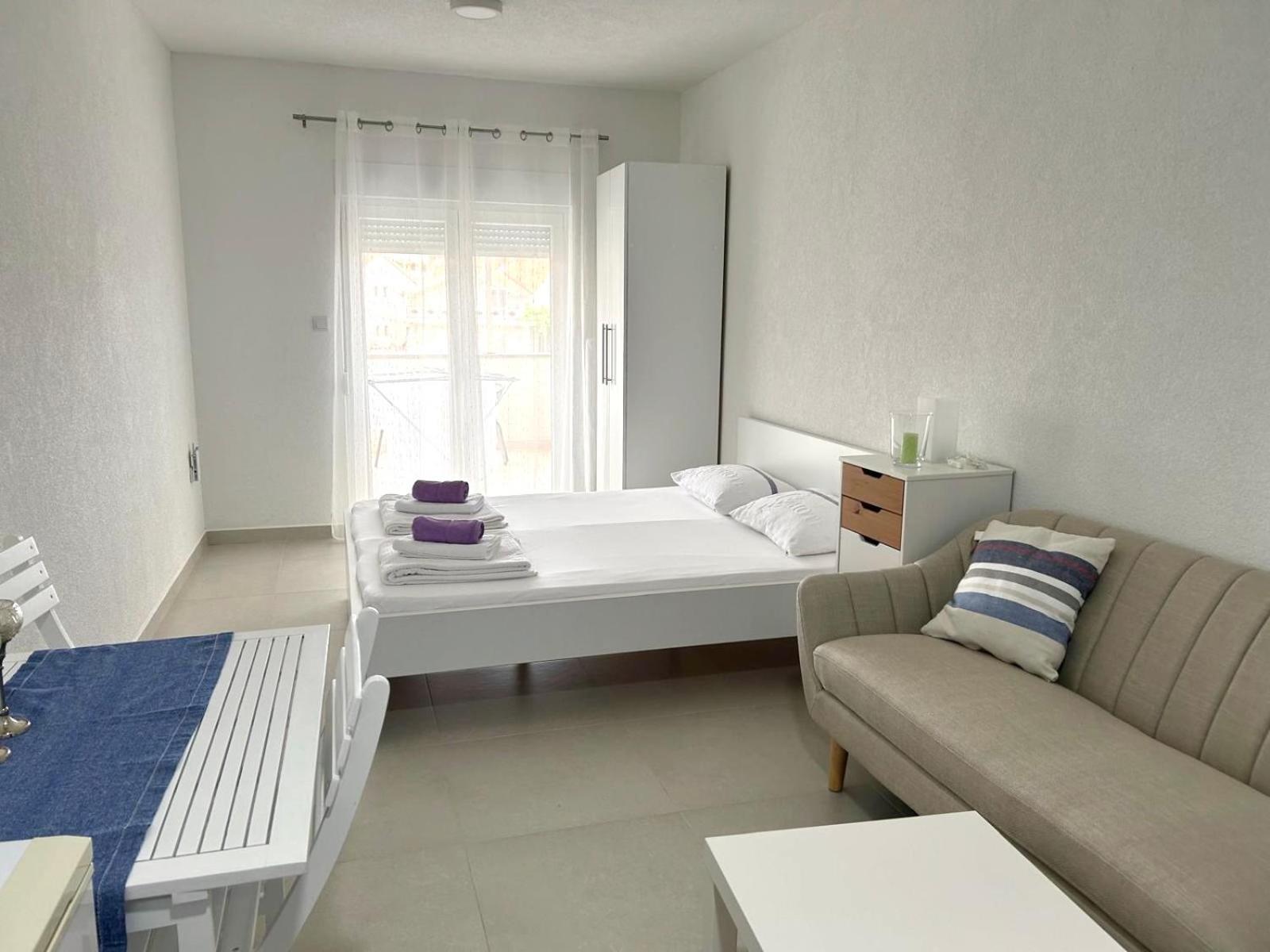 Double Room with Balcony photo 2