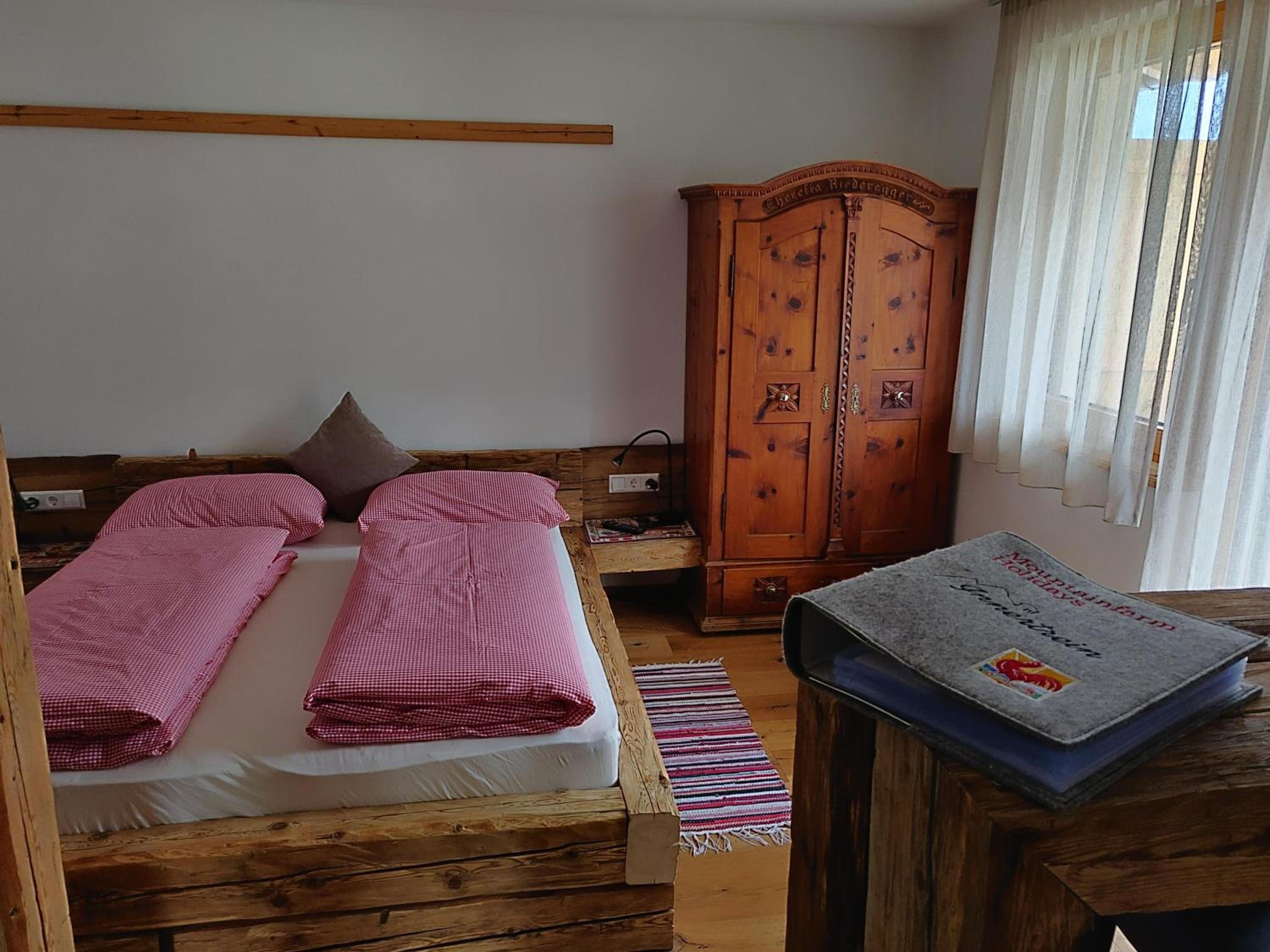 Three-Bedroom Apartment with Mountain View