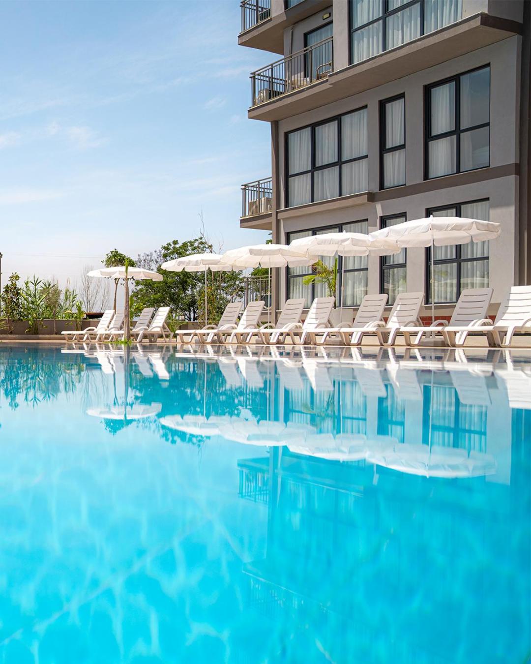 Suite with Pool View photo 1