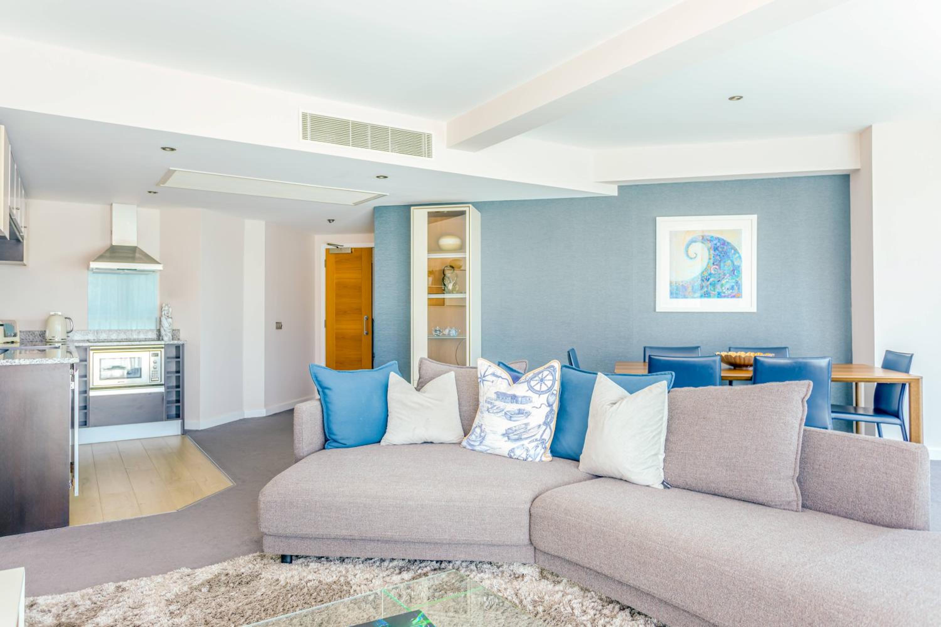 Two-Bedroom Suite photo 3