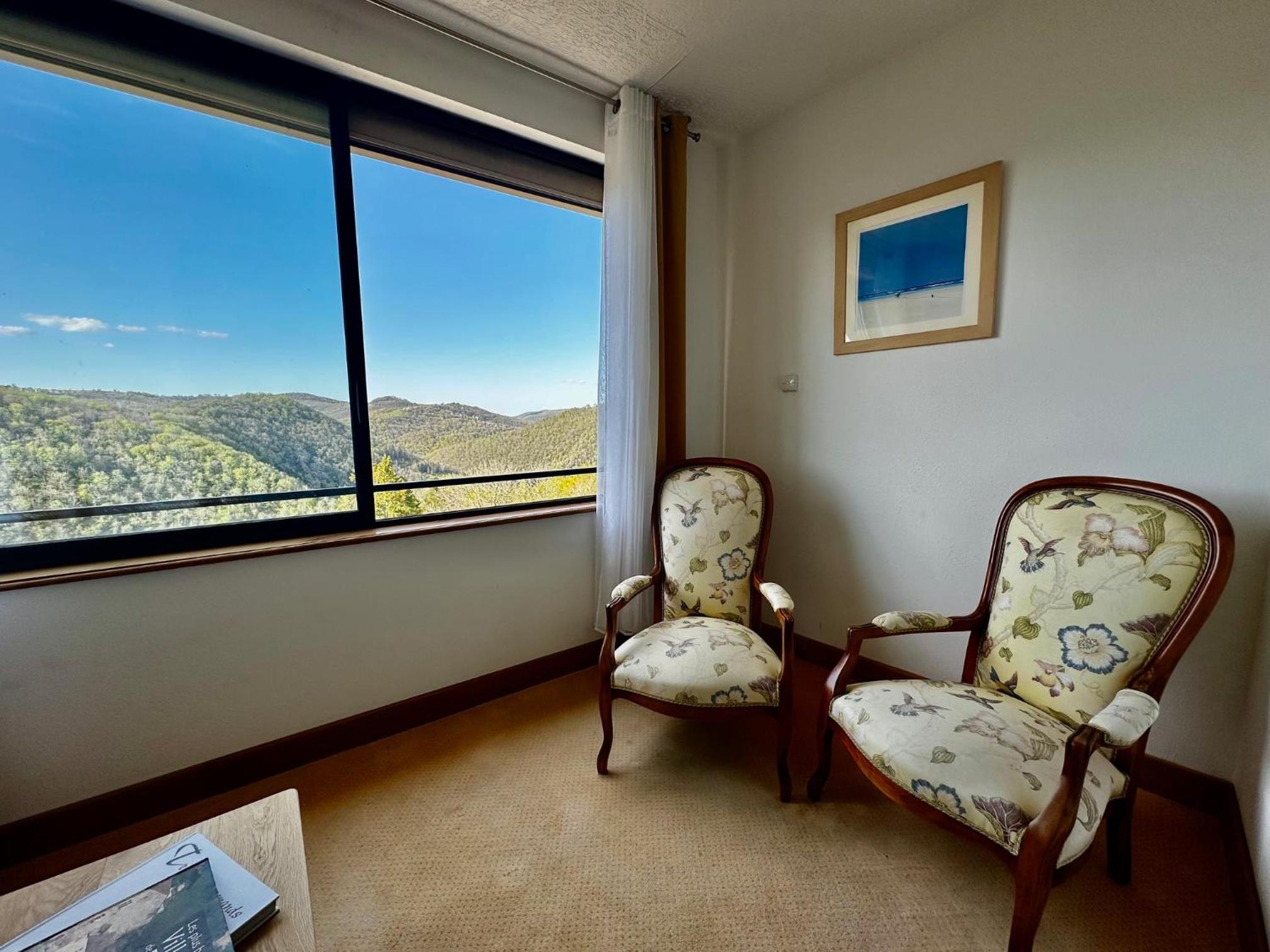 Queen Room with Garden View photo 1