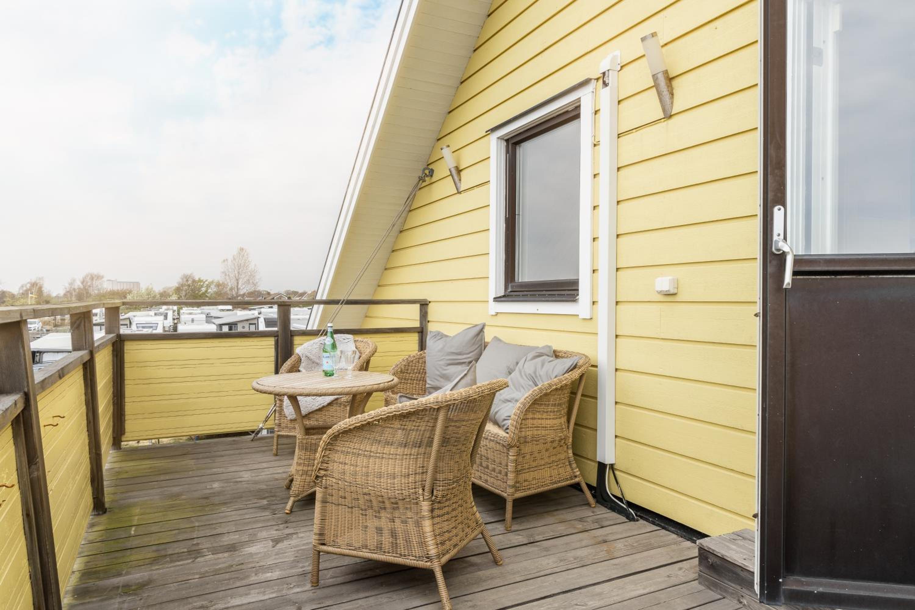 Apartment with View and Balcony photo 1