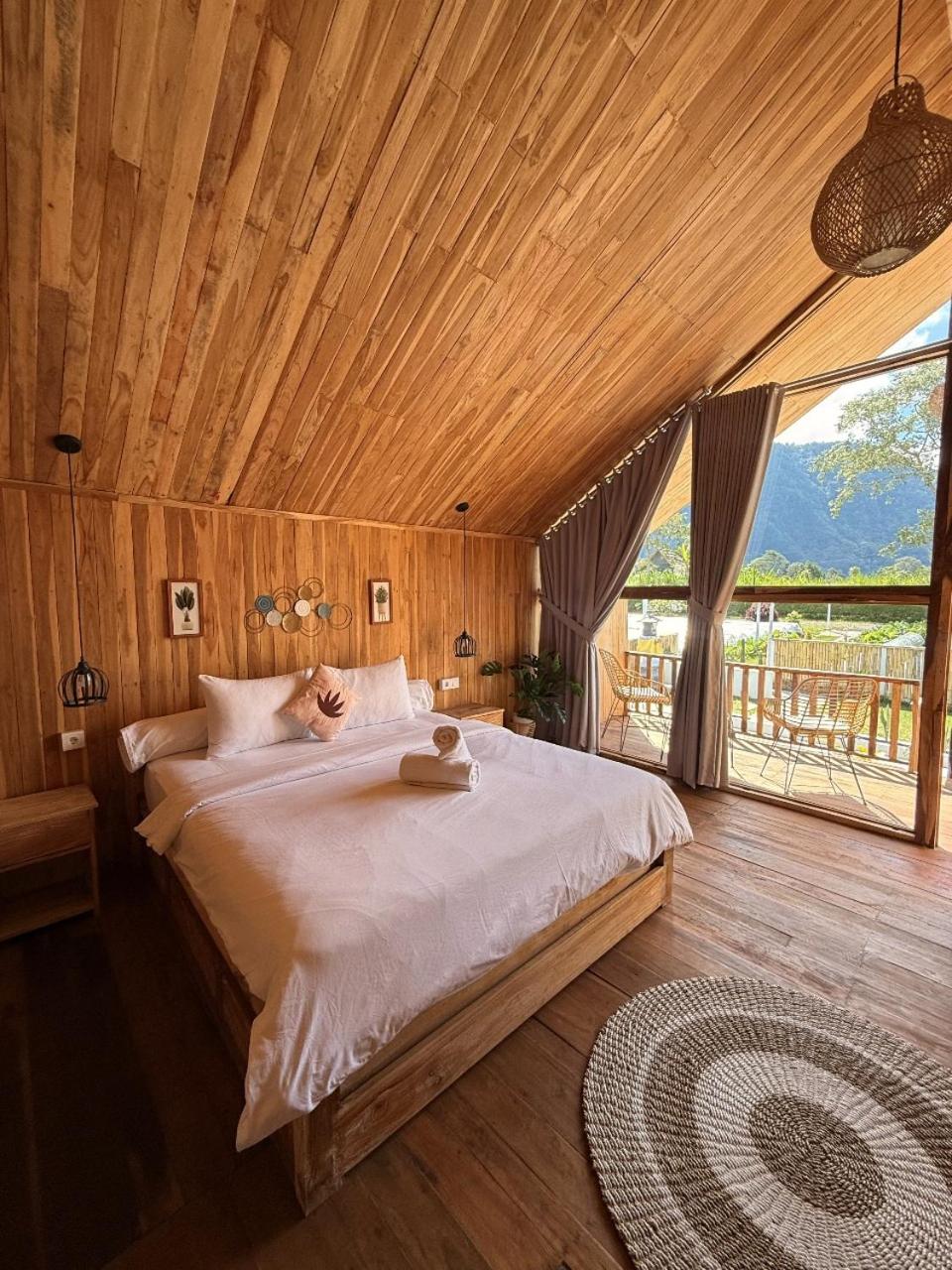 Suite with Mountain View - Photo 8
