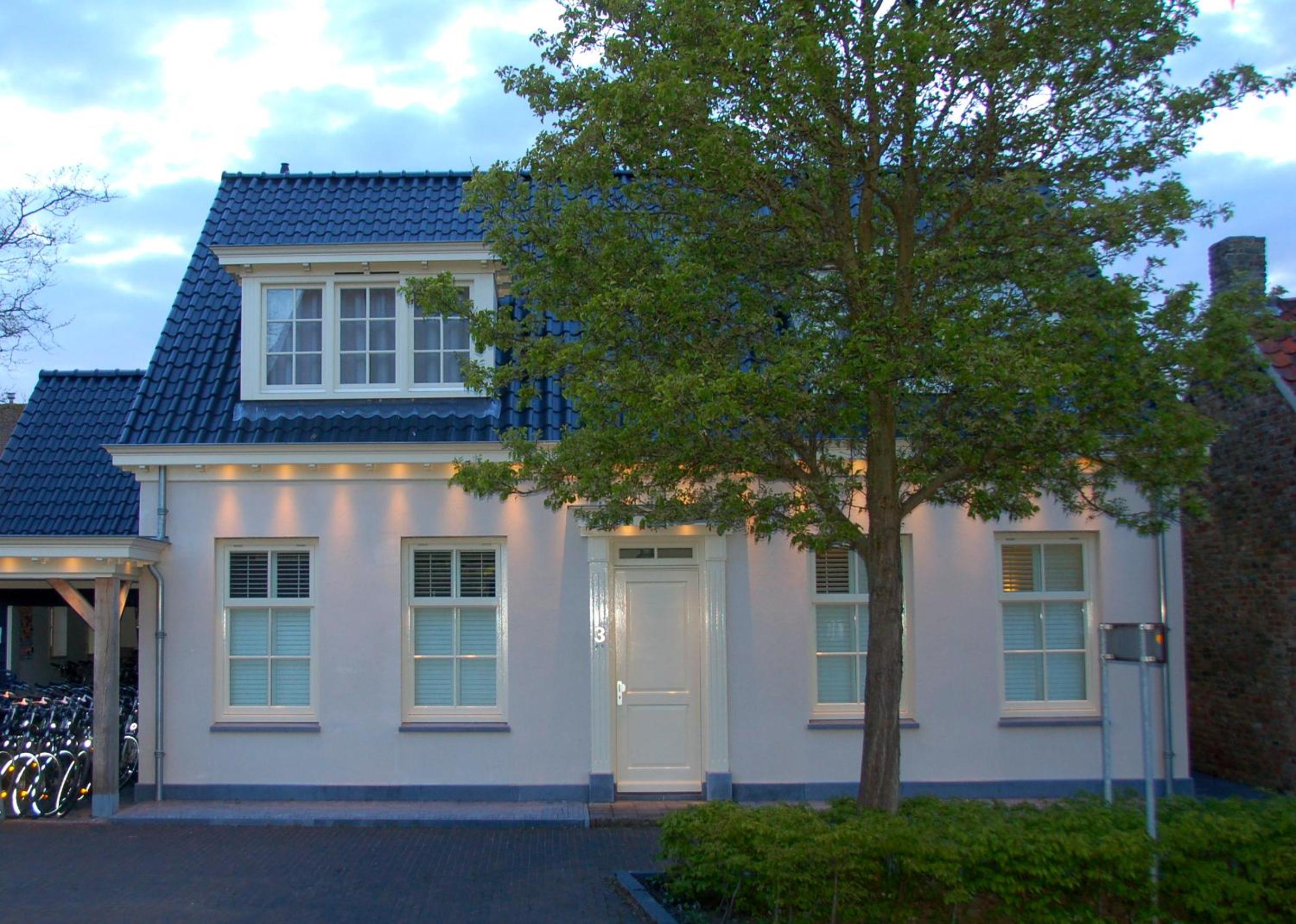 Two-Bedroom House - Photo 11