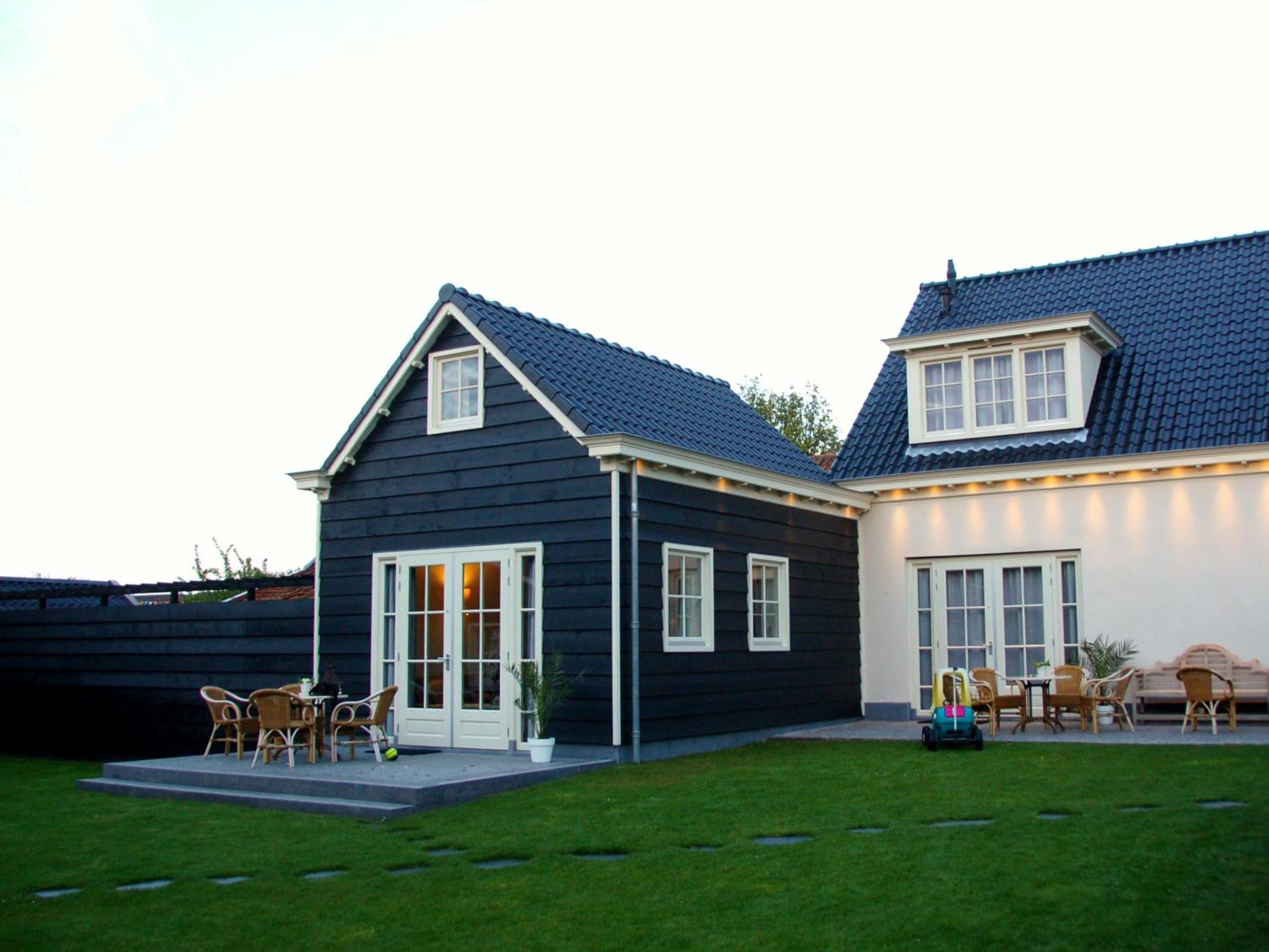 Two-Bedroom House - Photo 16