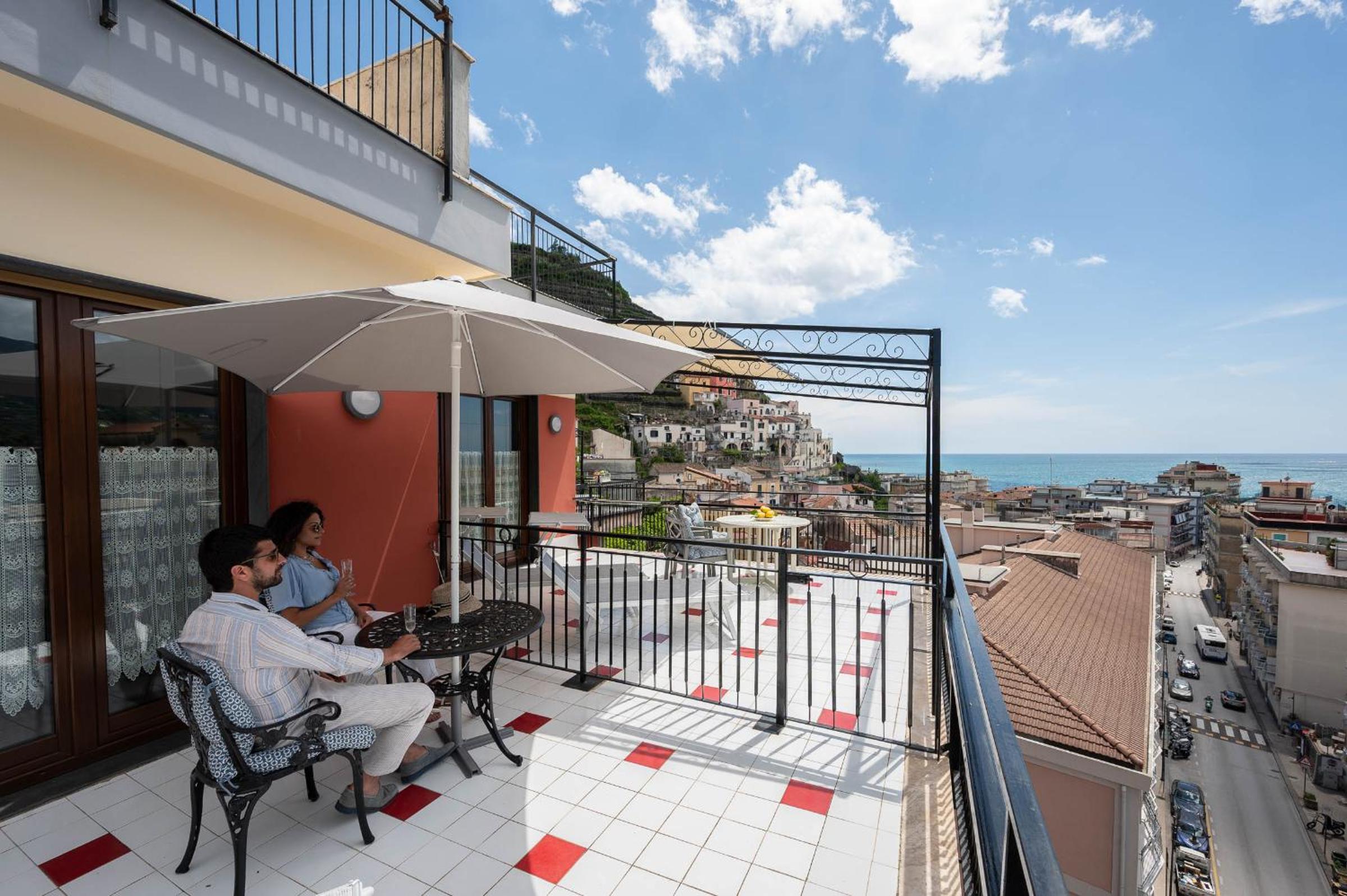 Deluxe Double Room with Sea View photo 3